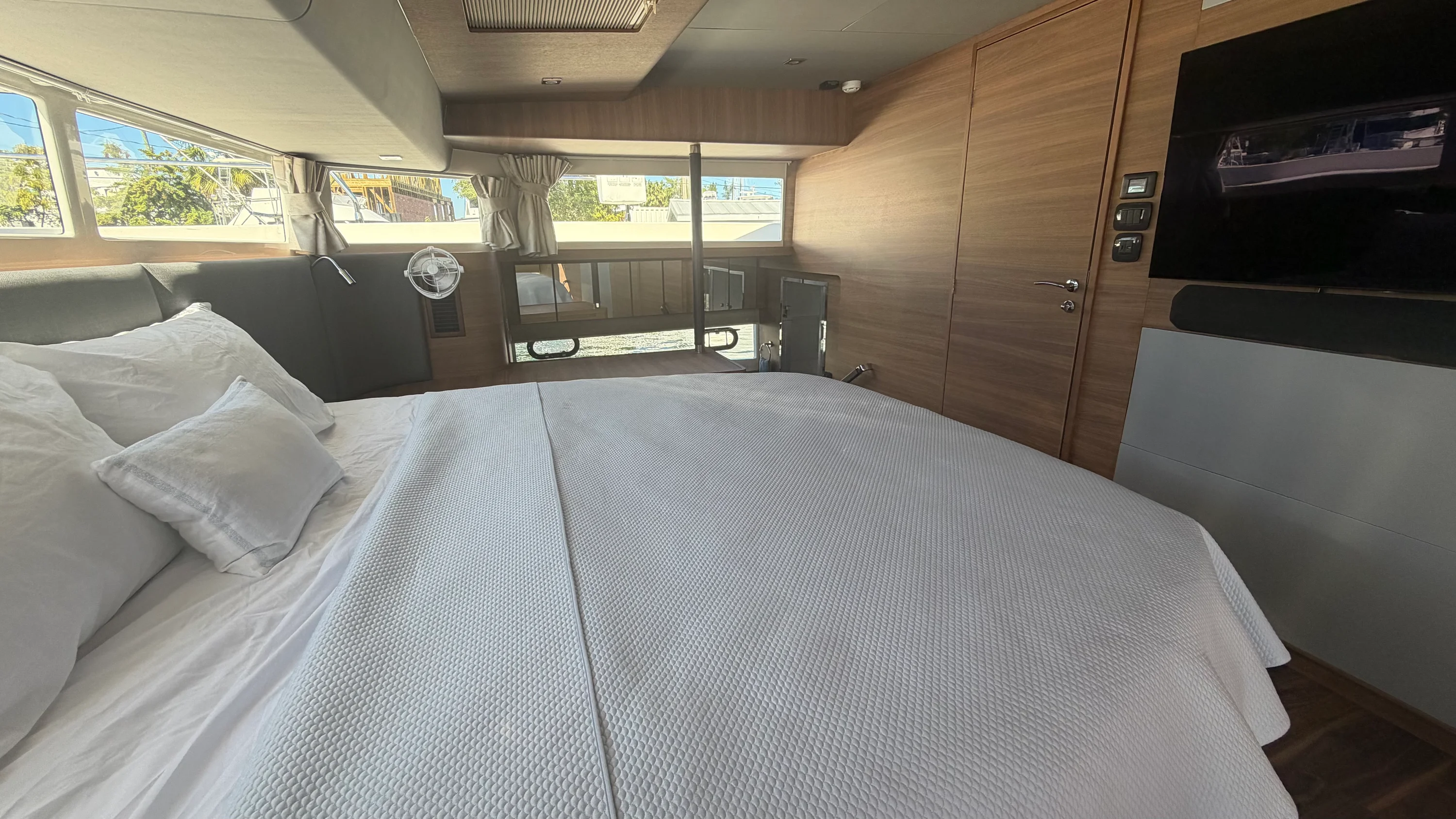 2025 Aquila 54 ENCLOSED BRIDGE Image Thumbnail #48