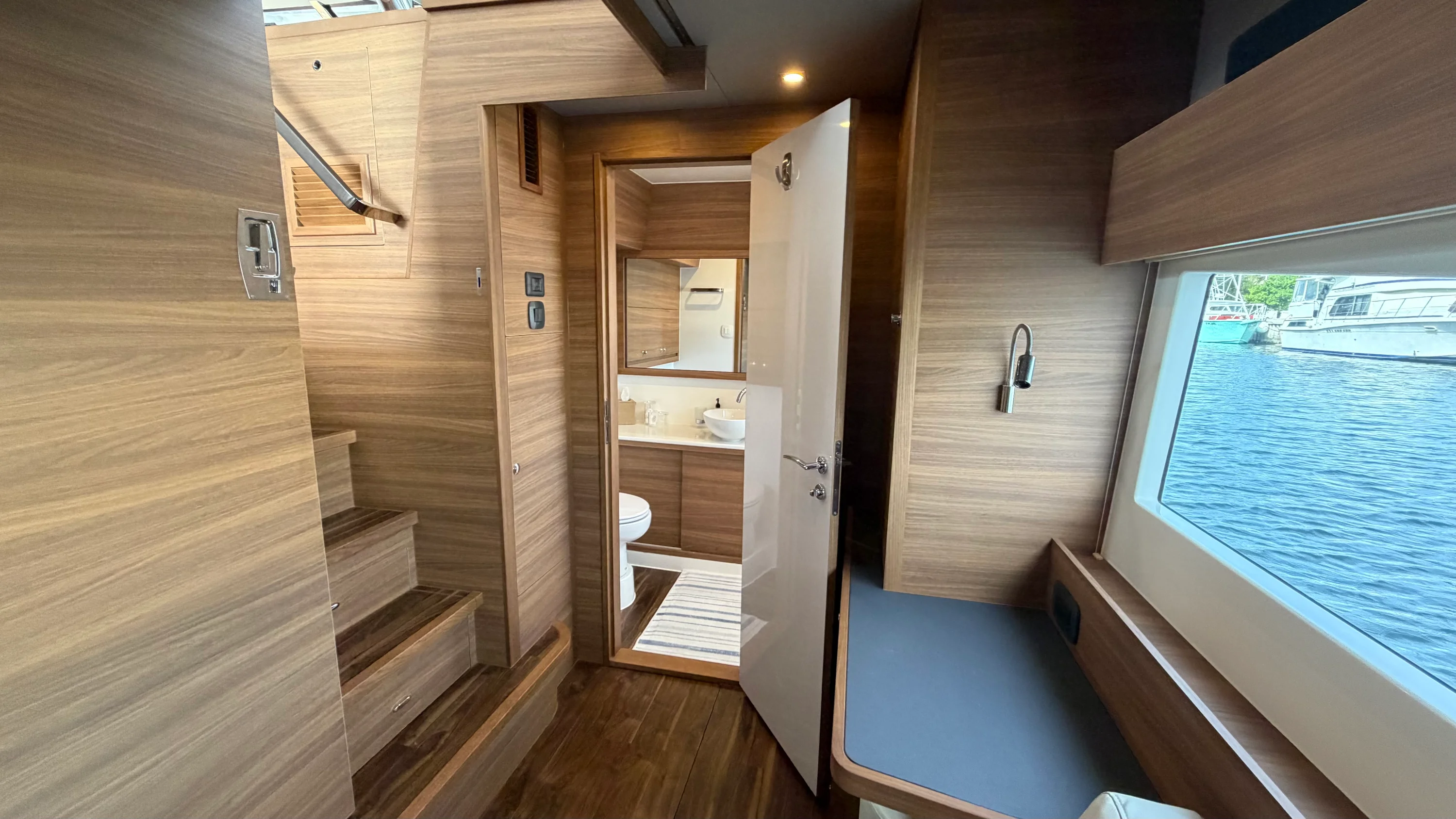 2025 Aquila 54 ENCLOSED BRIDGE Image Thumbnail #94