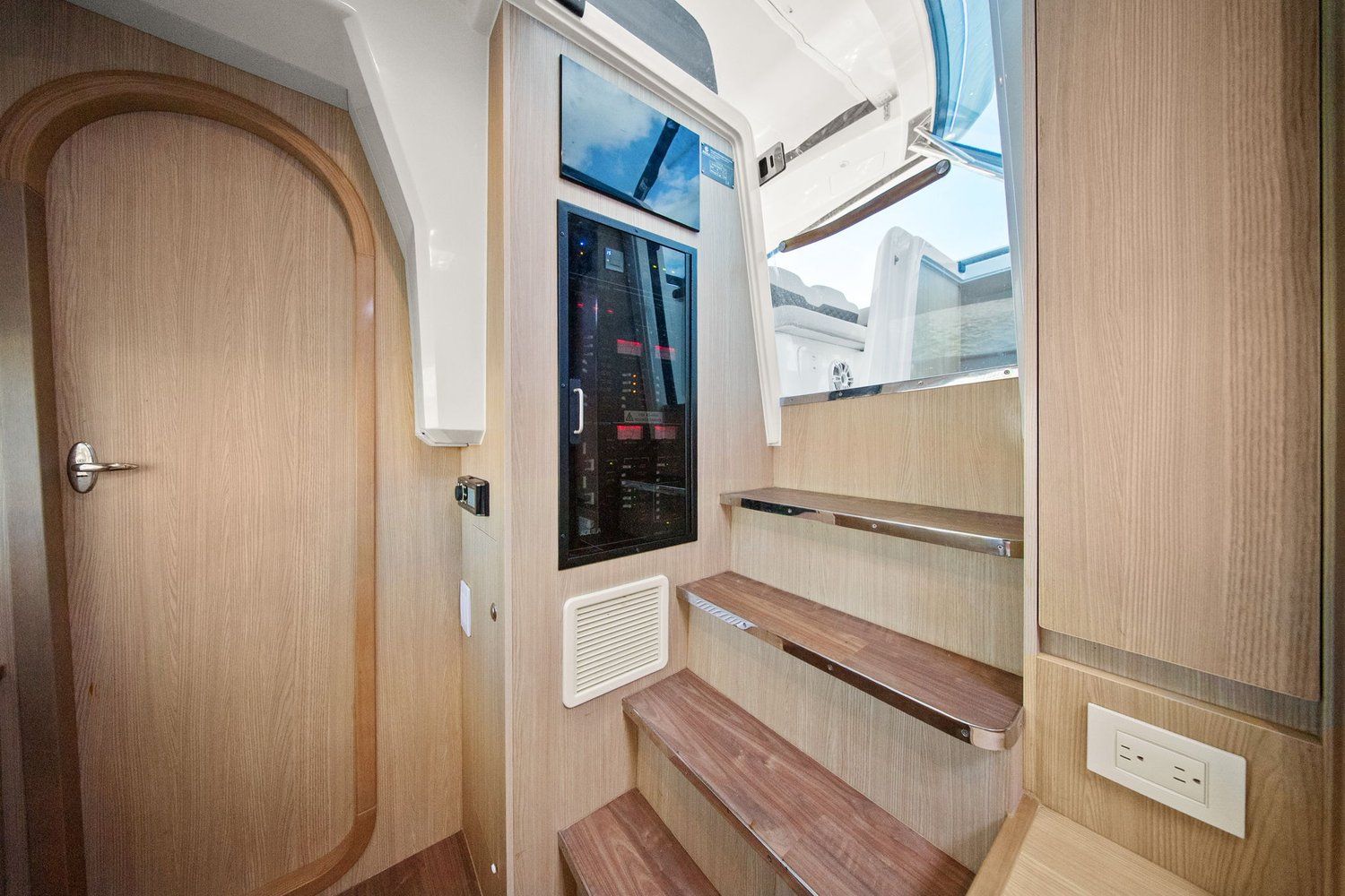 2020 Aquila 36 Image Thumbnail #54