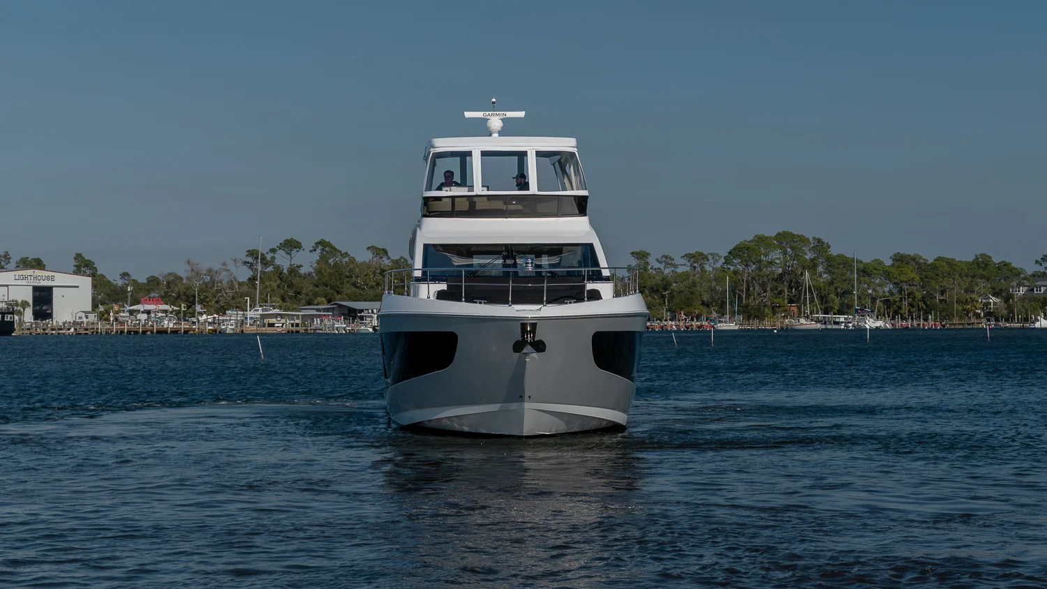 2026 Cruisers Yachts 57 FLY Image Thumbnail #7