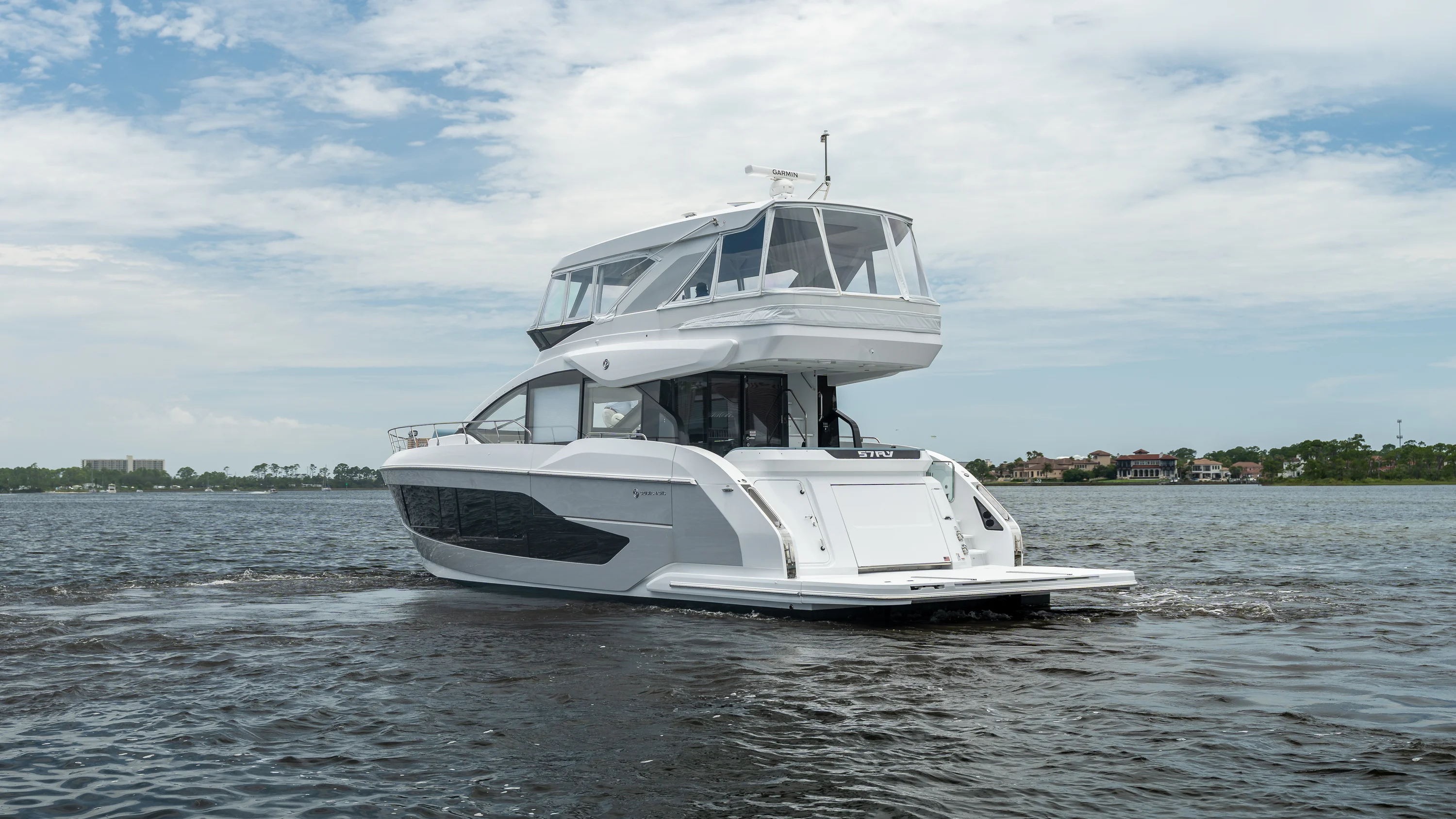 2026 Cruisers Yachts 57 FLY Image Thumbnail #7