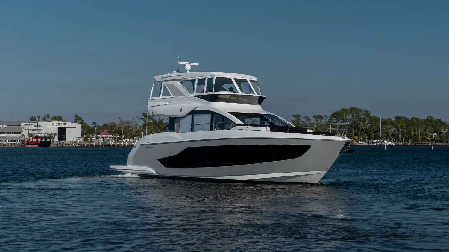 2026 Cruisers Yachts 57 FLY Image Thumbnail #6