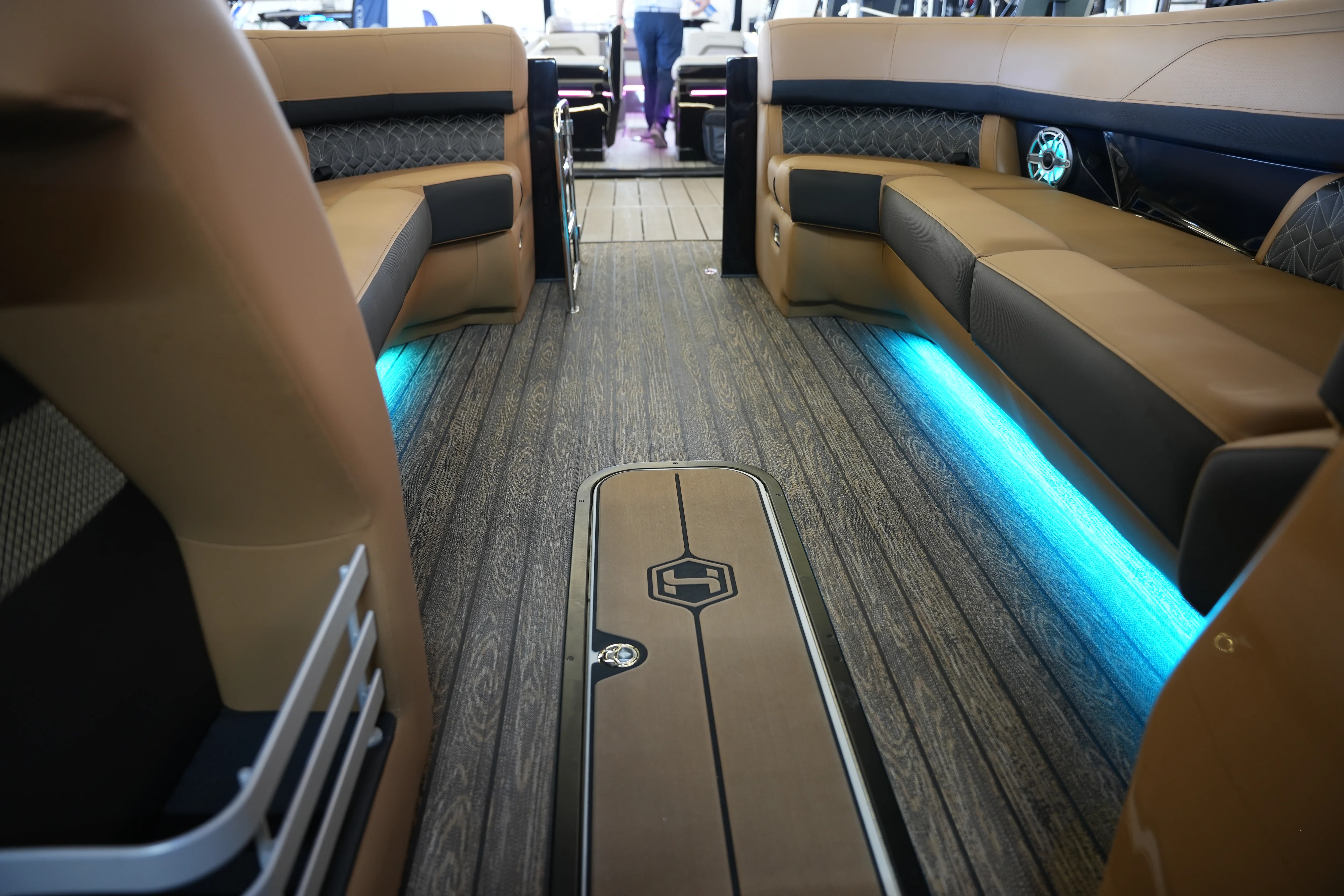 2026 Harris Grand Mariner 250 Image Thumbnail #15