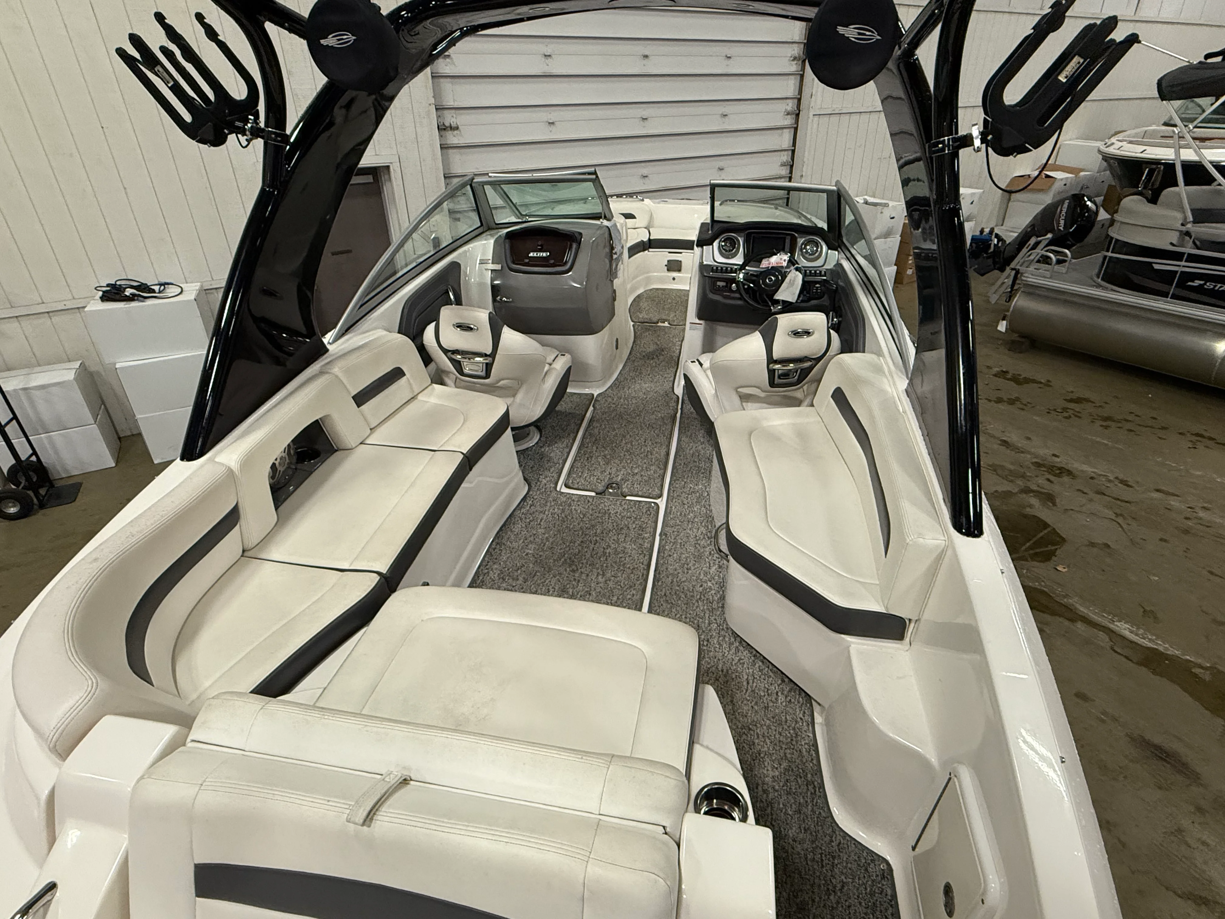 2015 Chaparral SUNESTA 264 Image Thumbnail #8