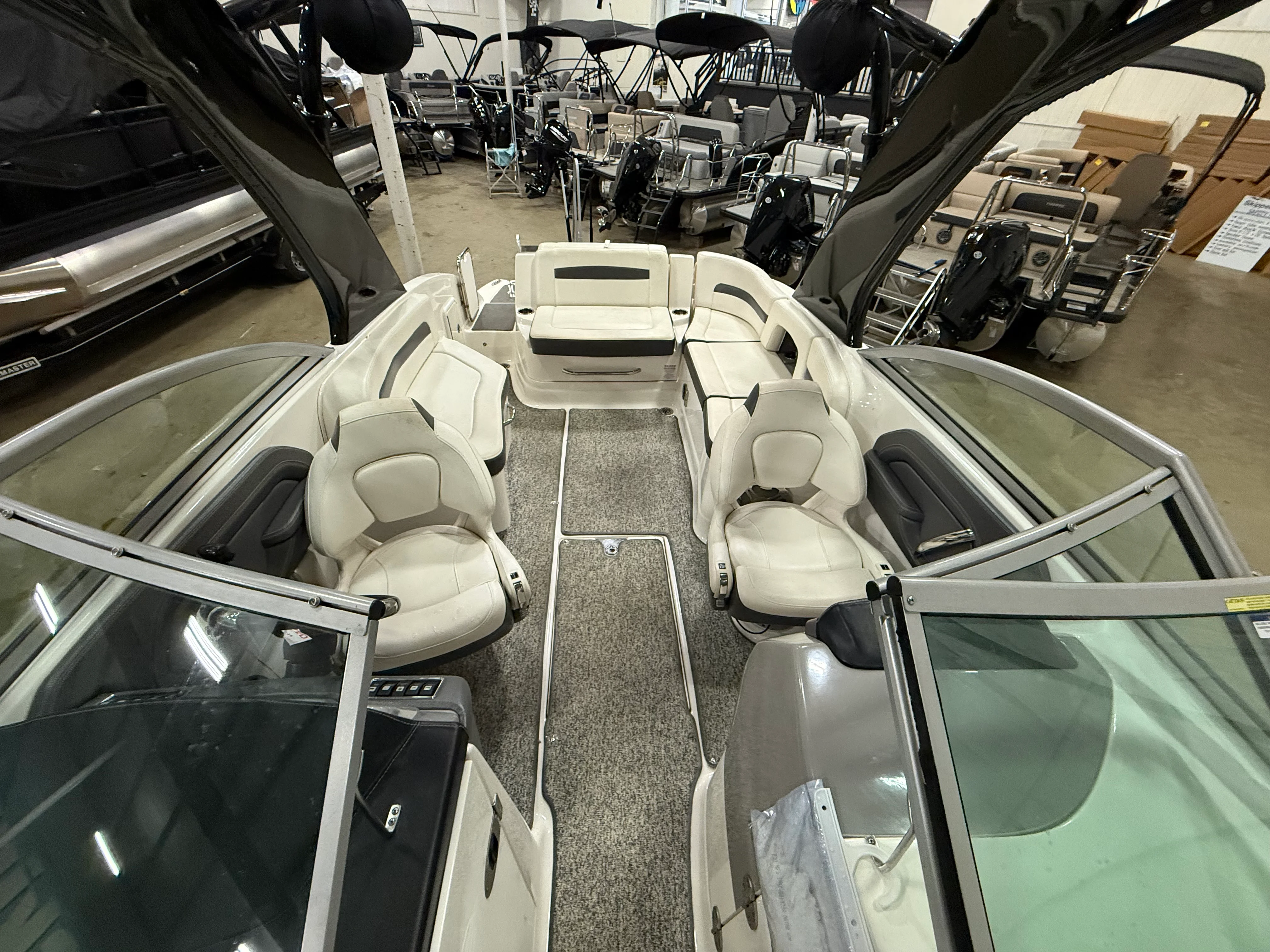 2015 Chaparral SUNESTA 264 Image Thumbnail #25