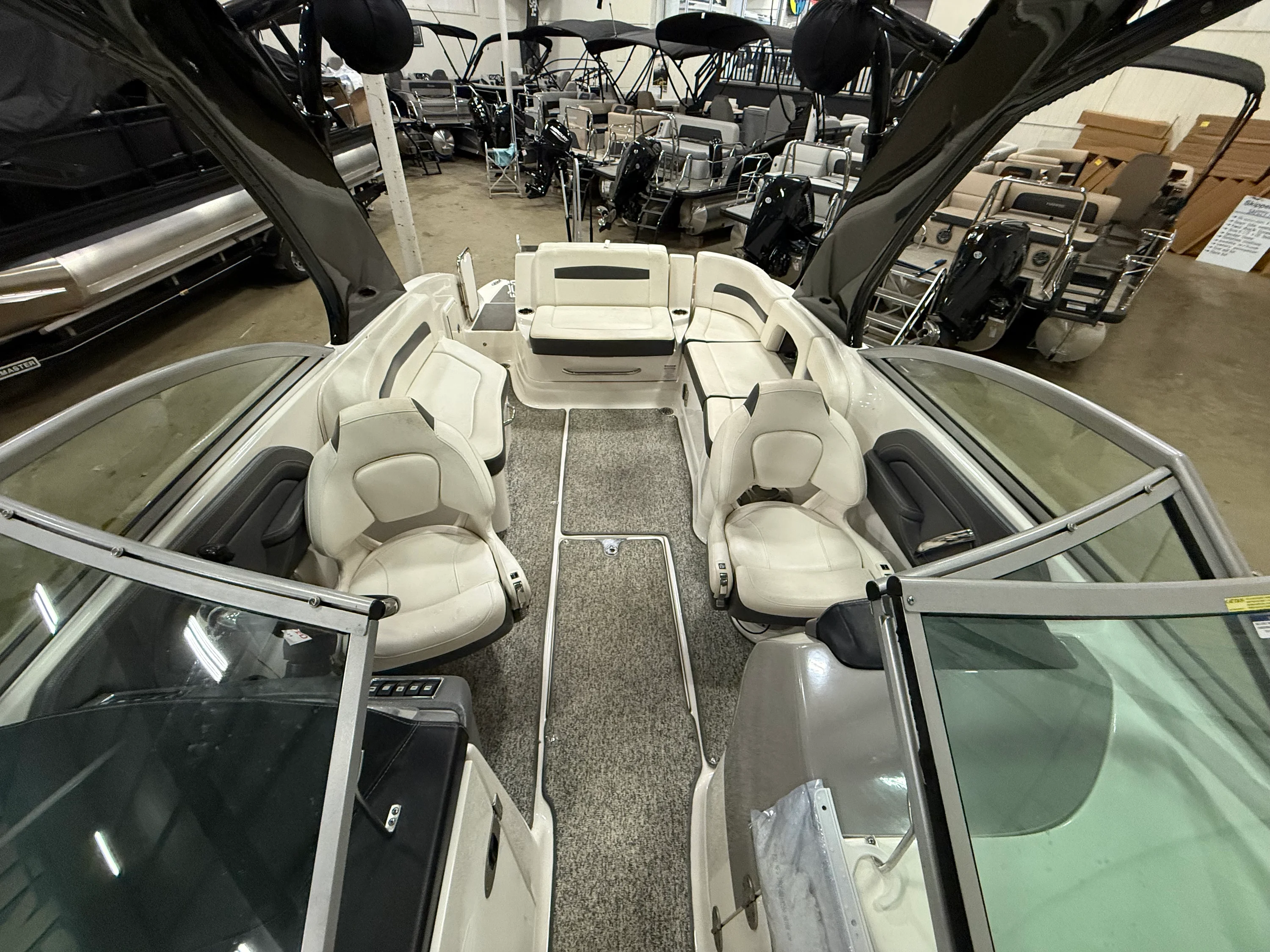 2015 Chaparral SUNESTA 264 Image Thumbnail #25