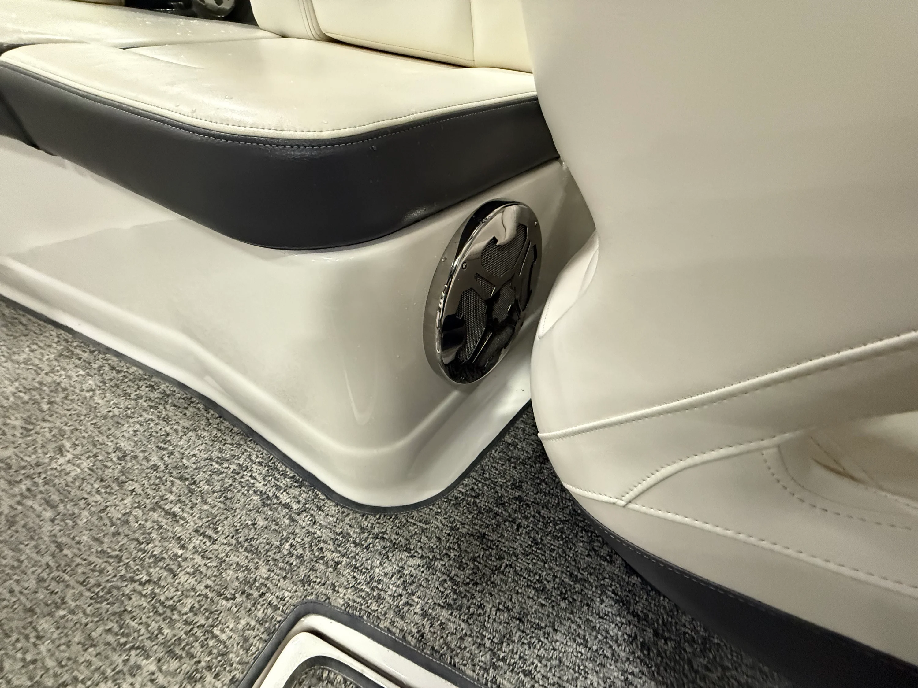 2015 Chaparral SUNESTA 264 Image Thumbnail #26