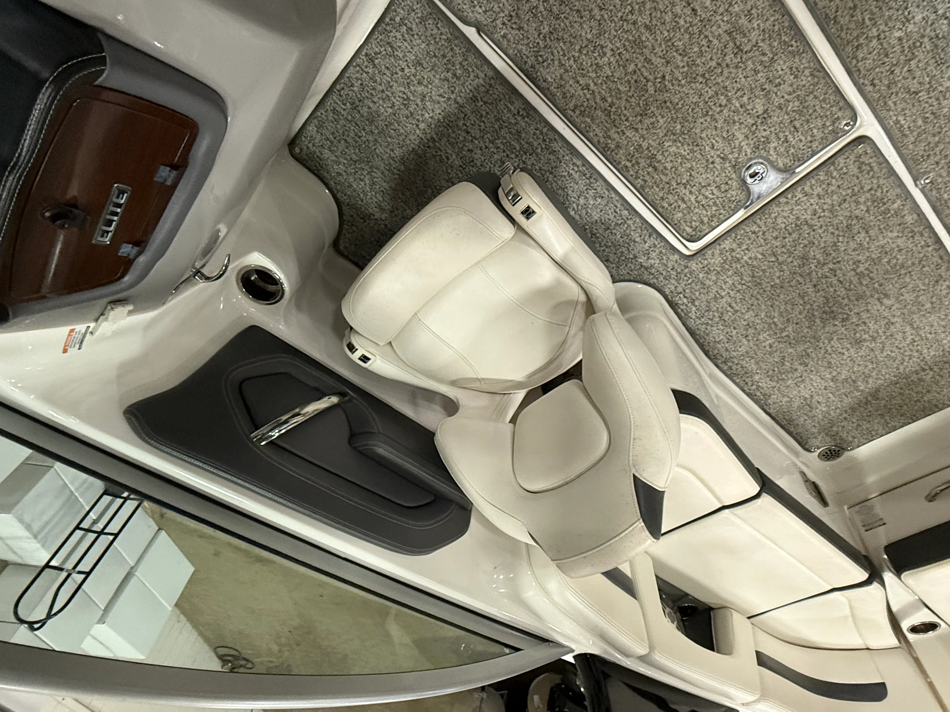 2015 Chaparral SUNESTA 264 Image Thumbnail #18