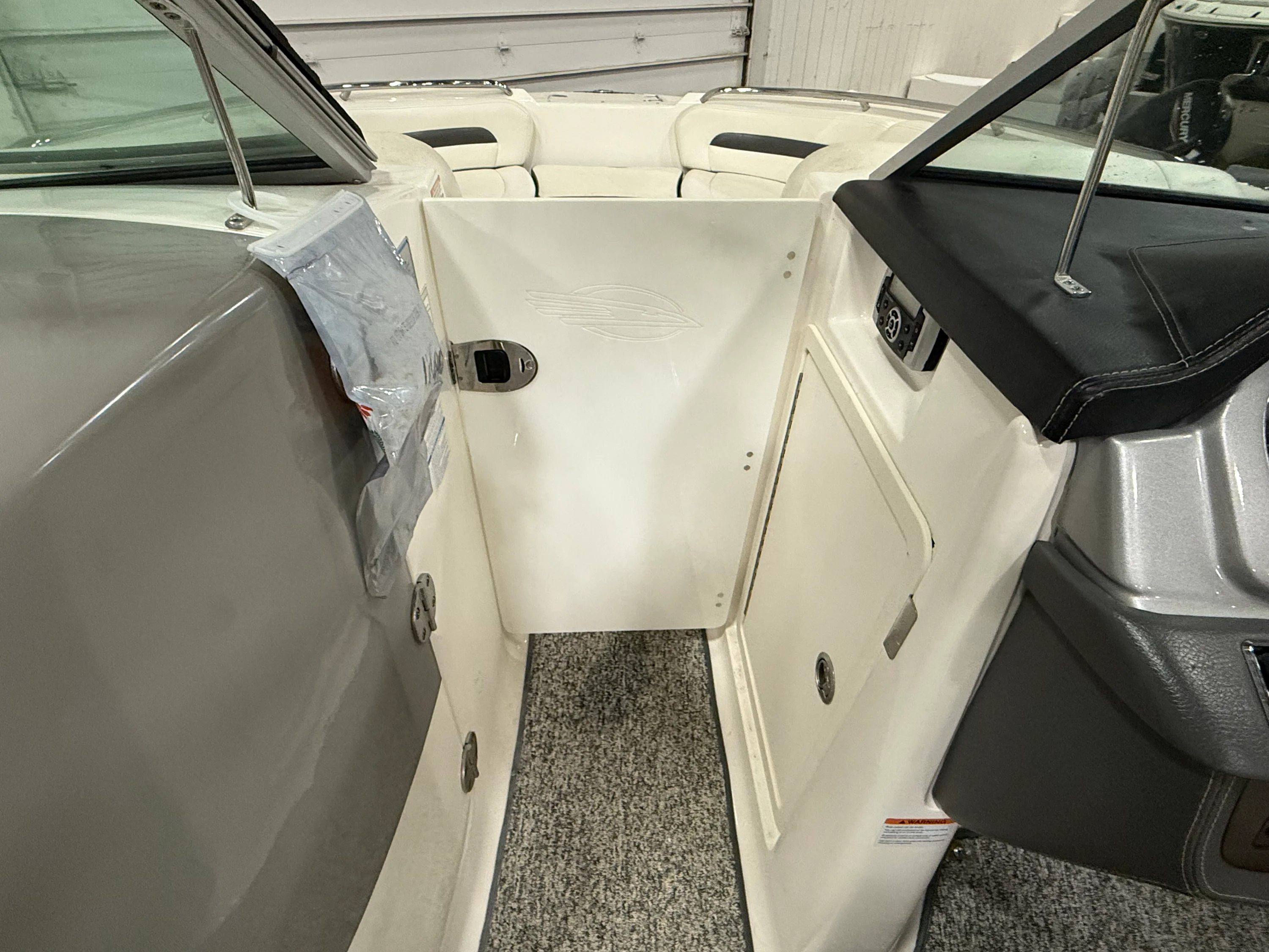 2015 Chaparral SUNESTA 264 Image Thumbnail #19