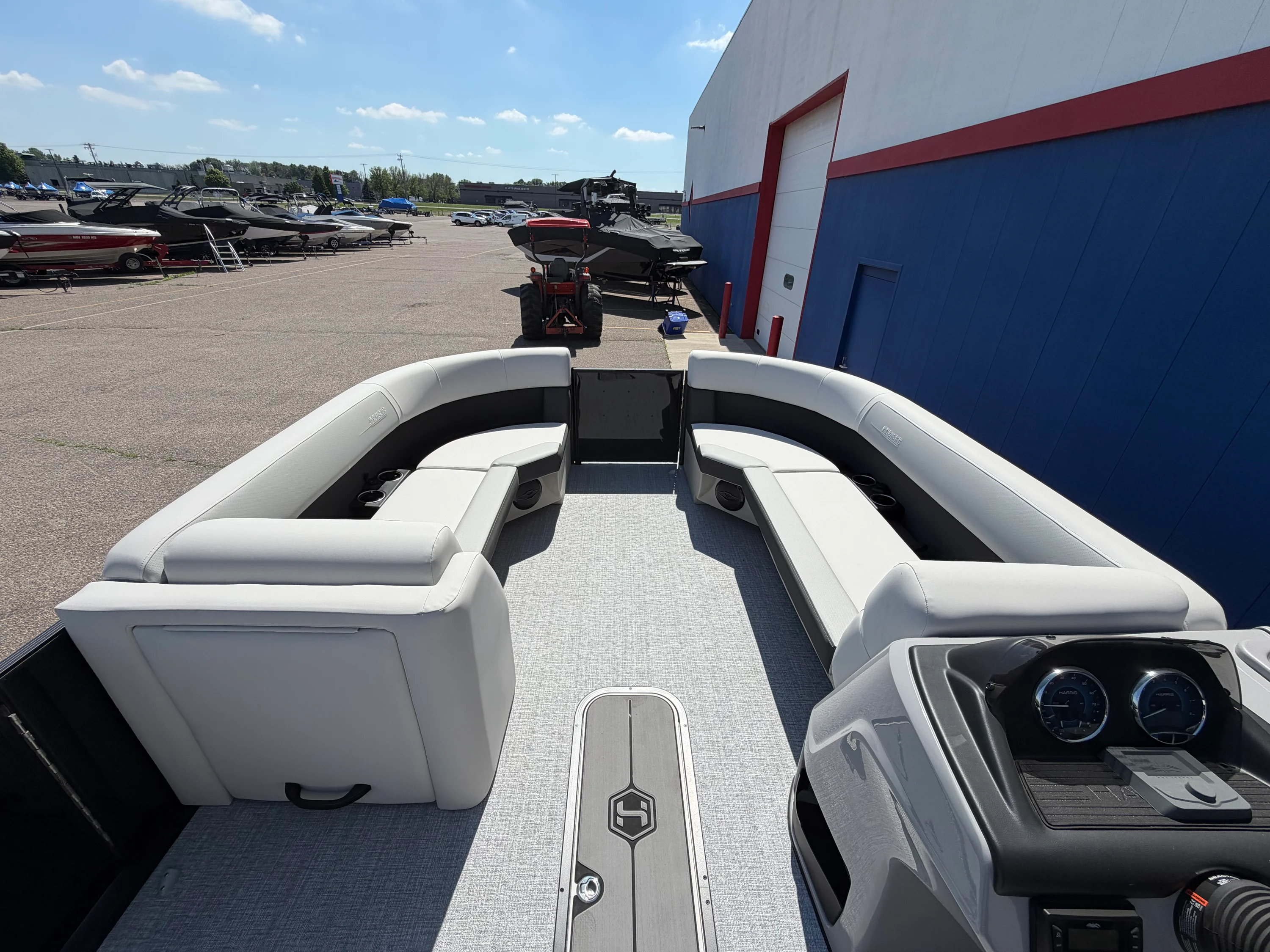 2026 Harris Cruiser 230 Image Thumbnail #18