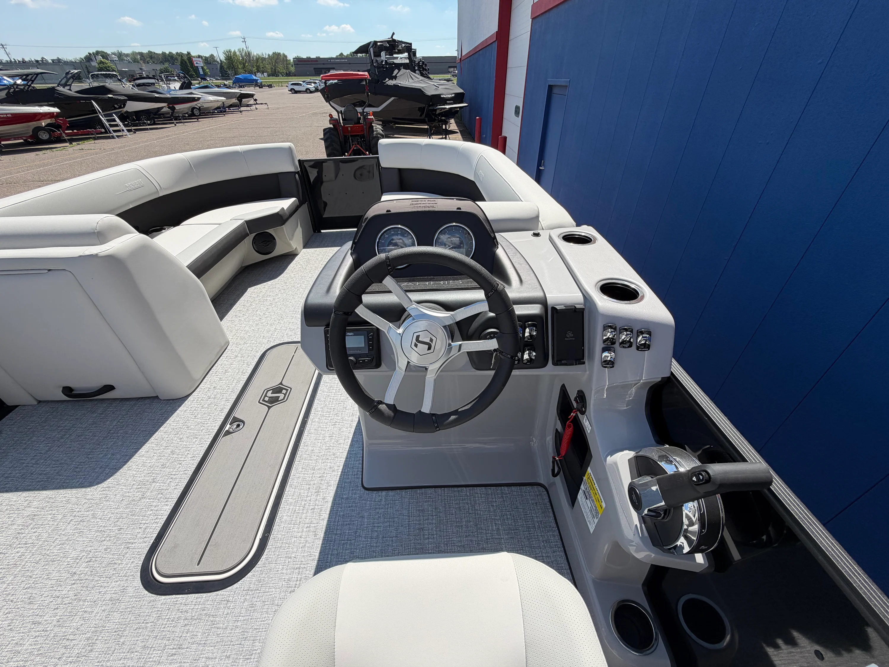 2026 Harris Cruiser 230 Image Thumbnail #12