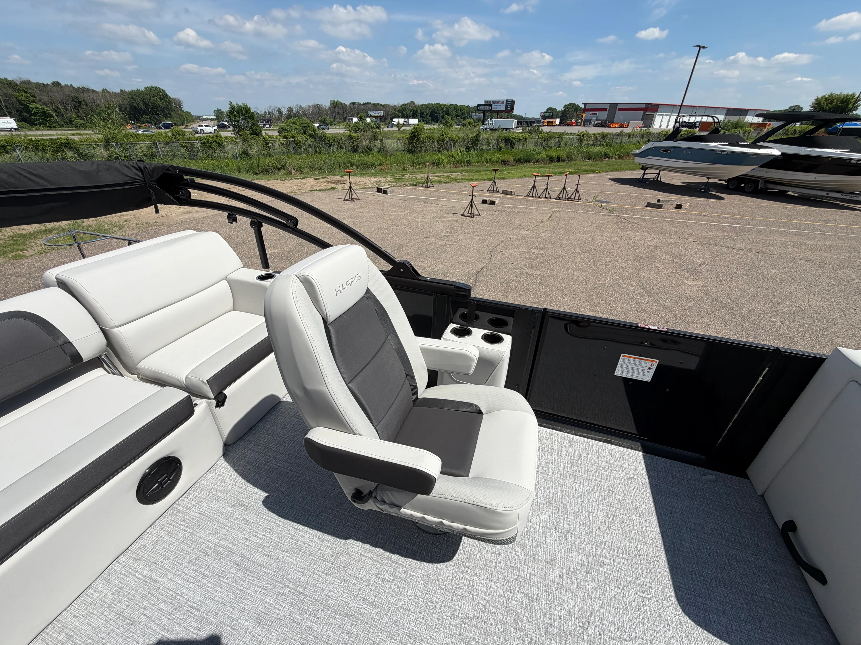 2026 Harris Cruiser 230 Image Thumbnail #17