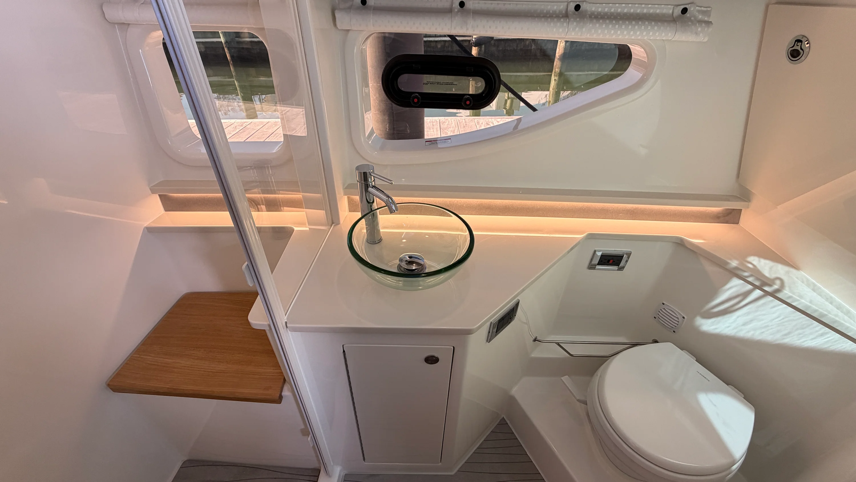 2026 Sea Ray Sundancer 370 Outboard Image Thumbnail #42