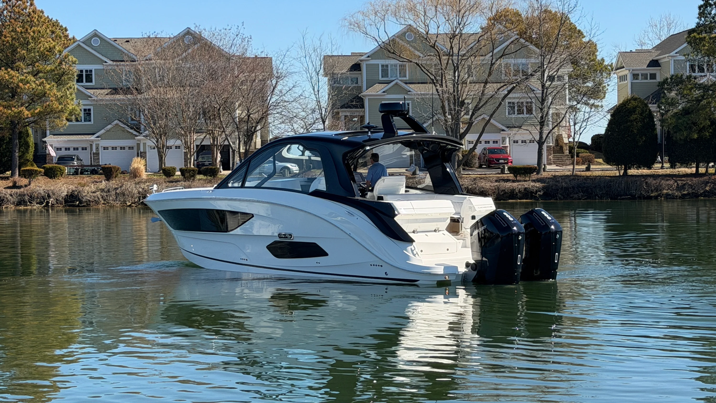 2026 Sea Ray Sundancer 370 Outboard Image Thumbnail #5