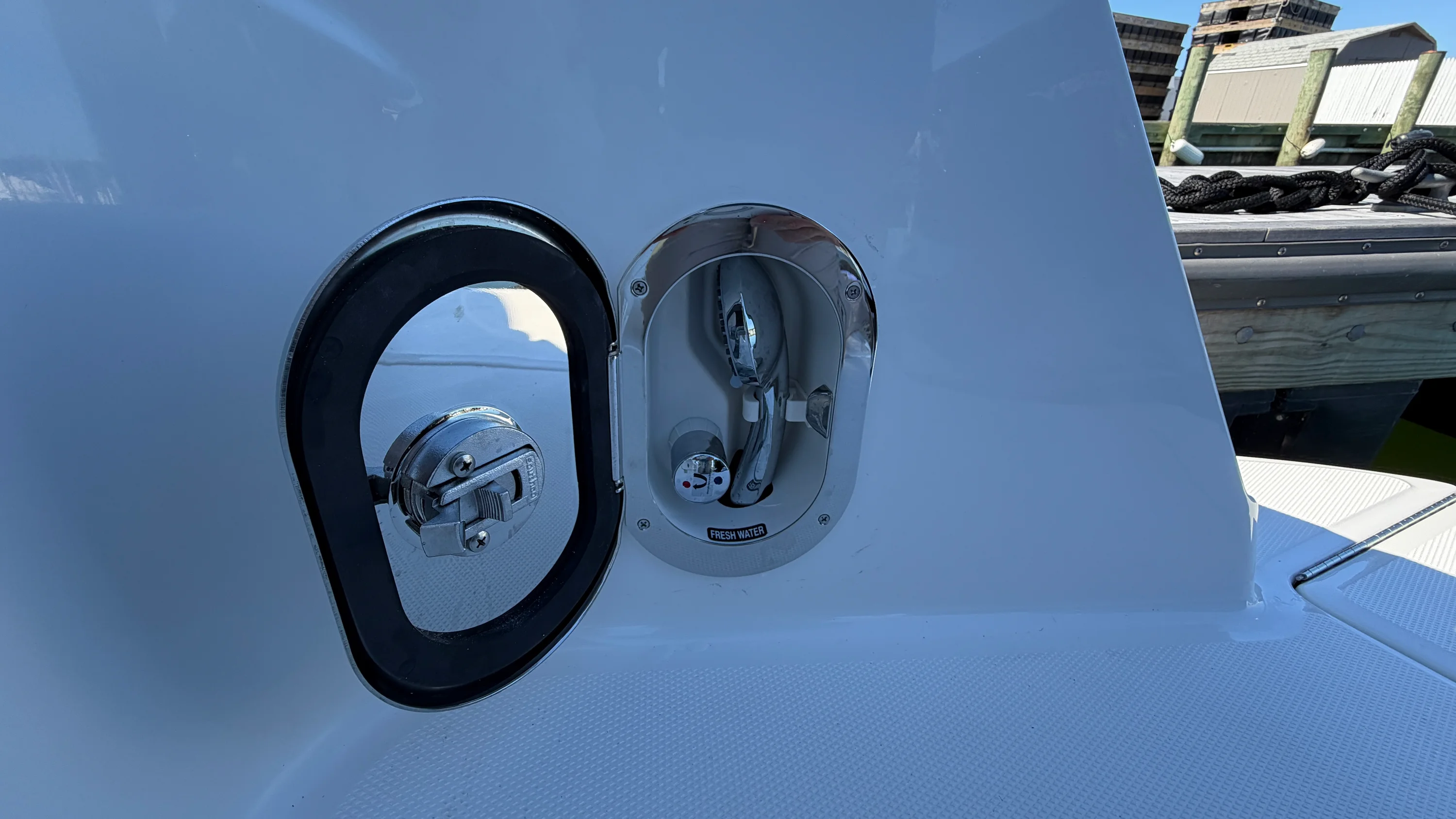 2026 Sea Ray Sundancer 370 Outboard Image Thumbnail #51