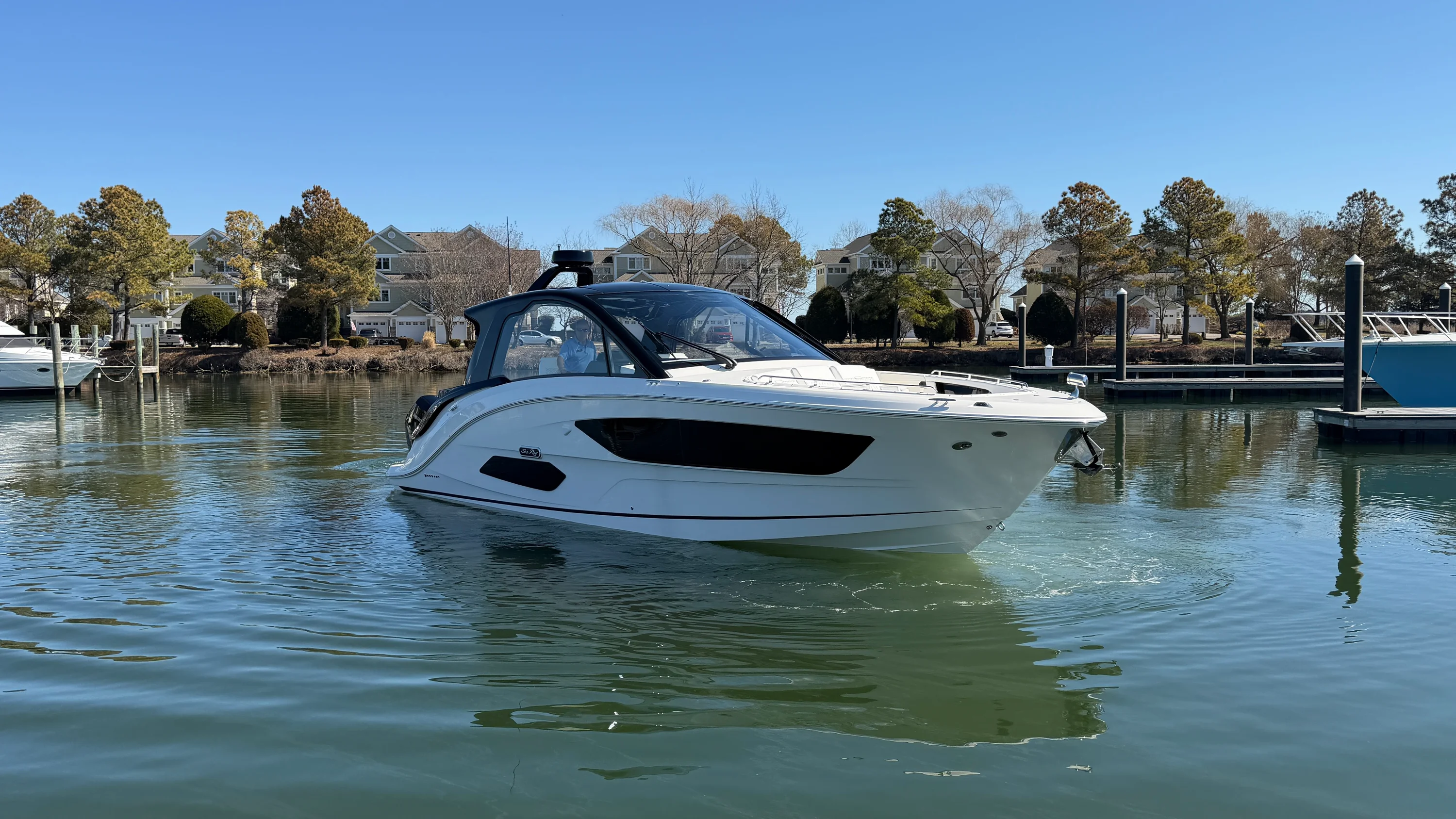 2026 Sea Ray Sundancer 370 Outboard Image Thumbnail #1