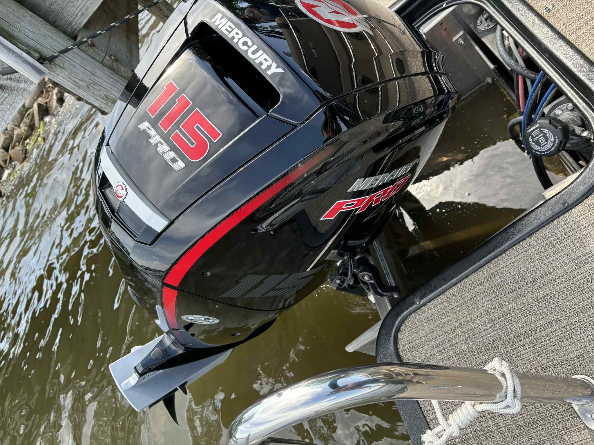 2022 Sylvan L1 DLZTT Image Thumbnail #2