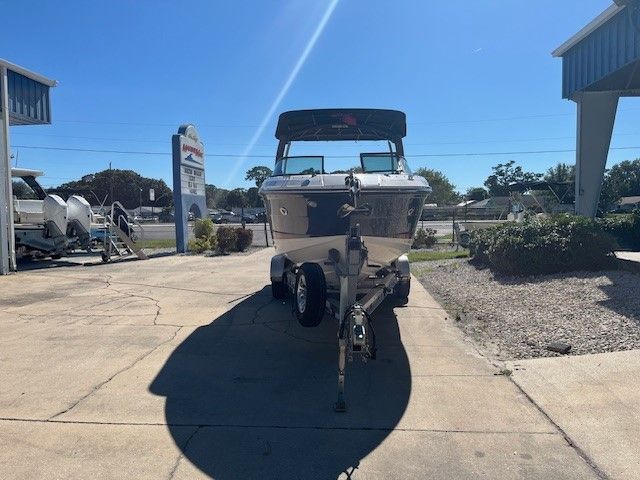 2019 Sea Ray 250 SLX Image Thumbnail #2