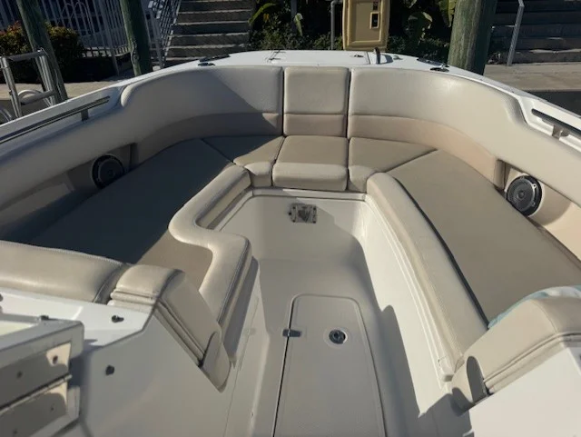 2016 Boston Whaler 320 VANTAGE Image Thumbnail #9