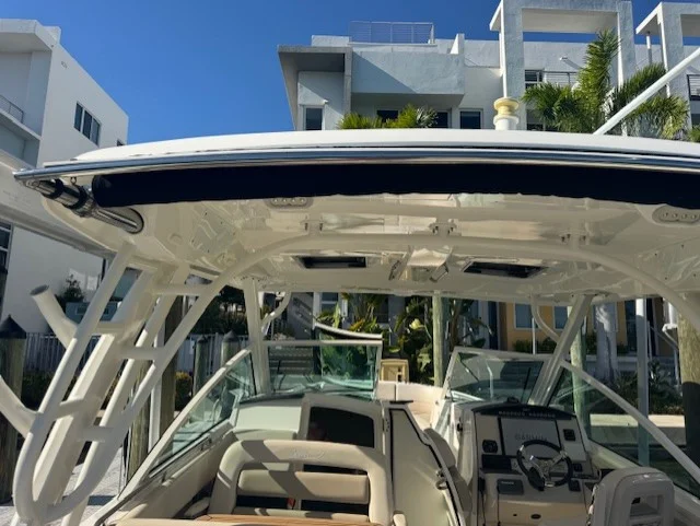 2016 Boston Whaler 320 VANTAGE Image Thumbnail #38