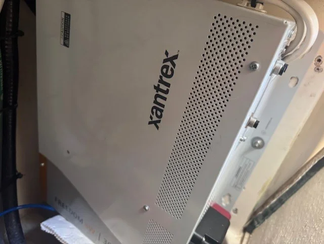 2016 Boston Whaler 320 VANTAGE Image Thumbnail #30