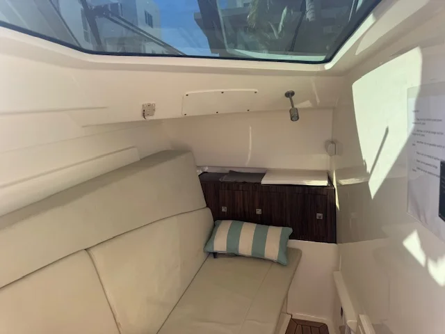 2016 Boston Whaler 320 VANTAGE Image Thumbnail #34