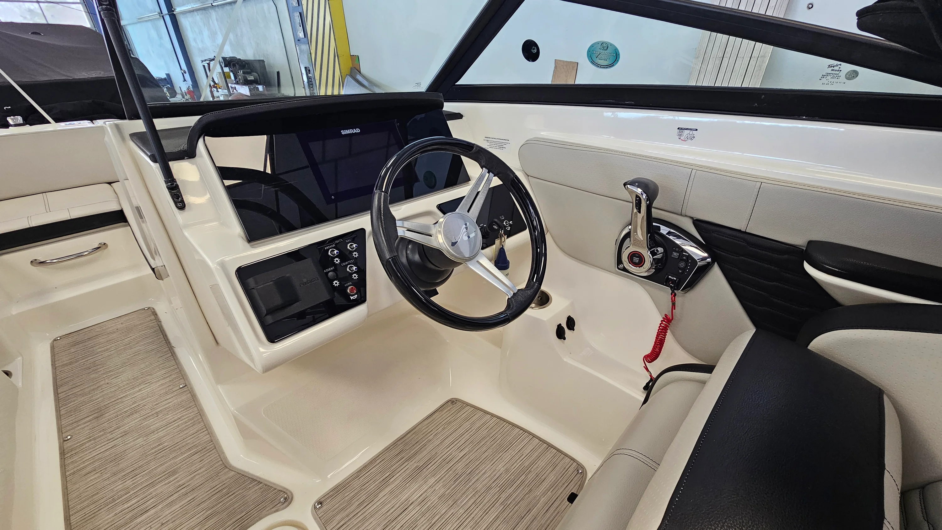 2023 Sea Ray SPX 210 Outboard Image Thumbnail #12