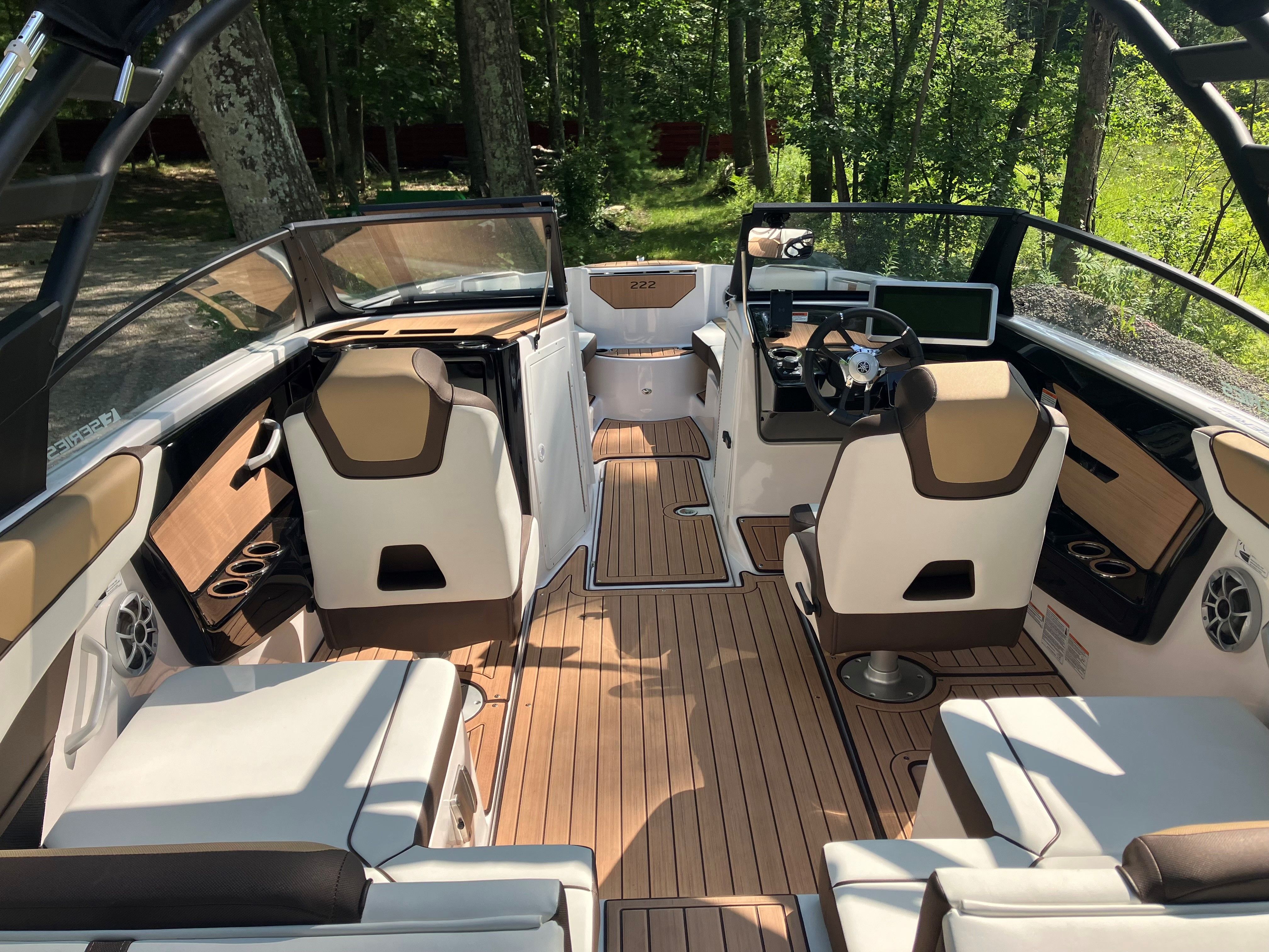 2023 Yamaha 222SE Image Thumbnail #4