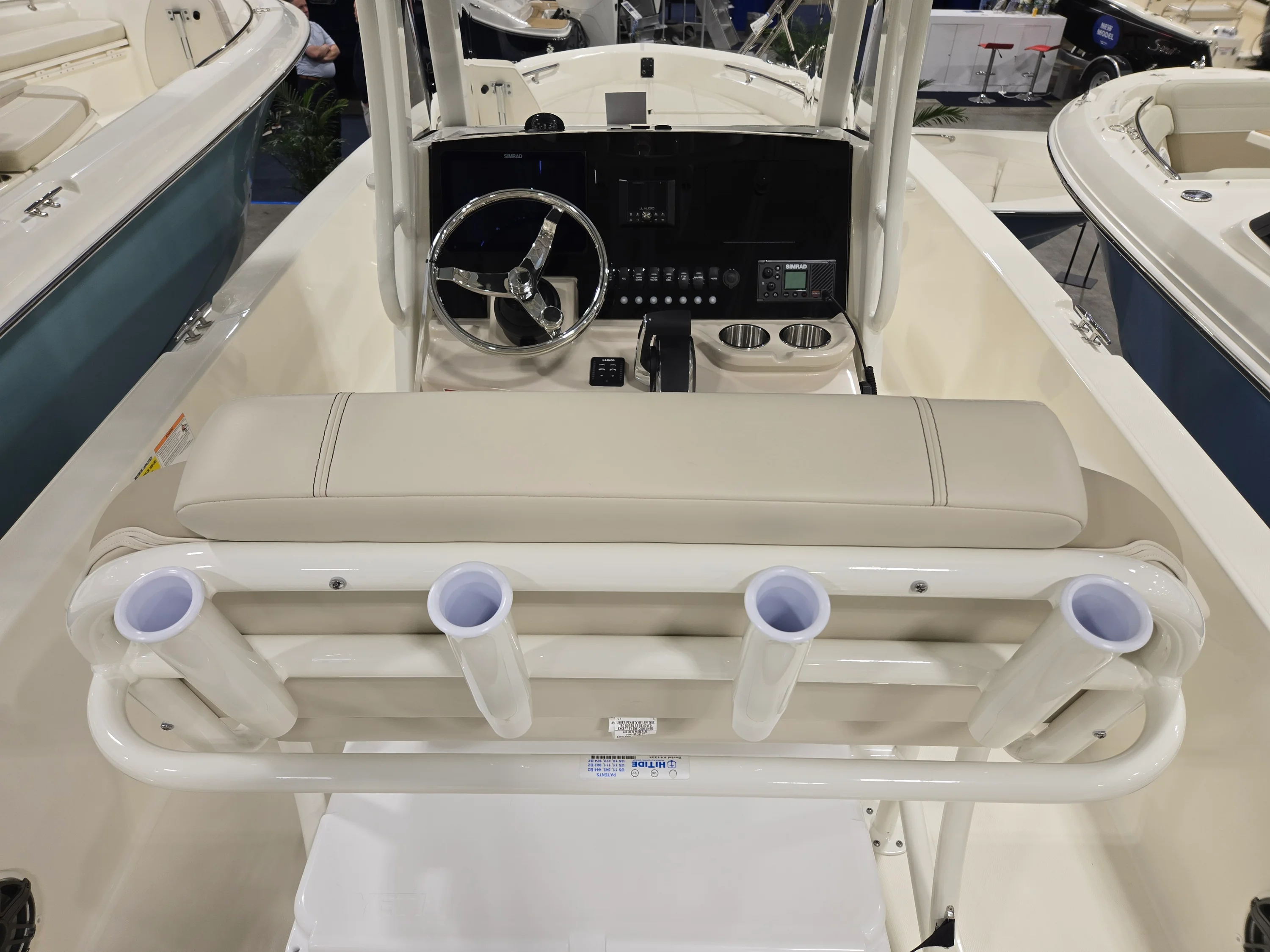 2026 Boston Whaler 250 Dauntless Image Thumbnail #7