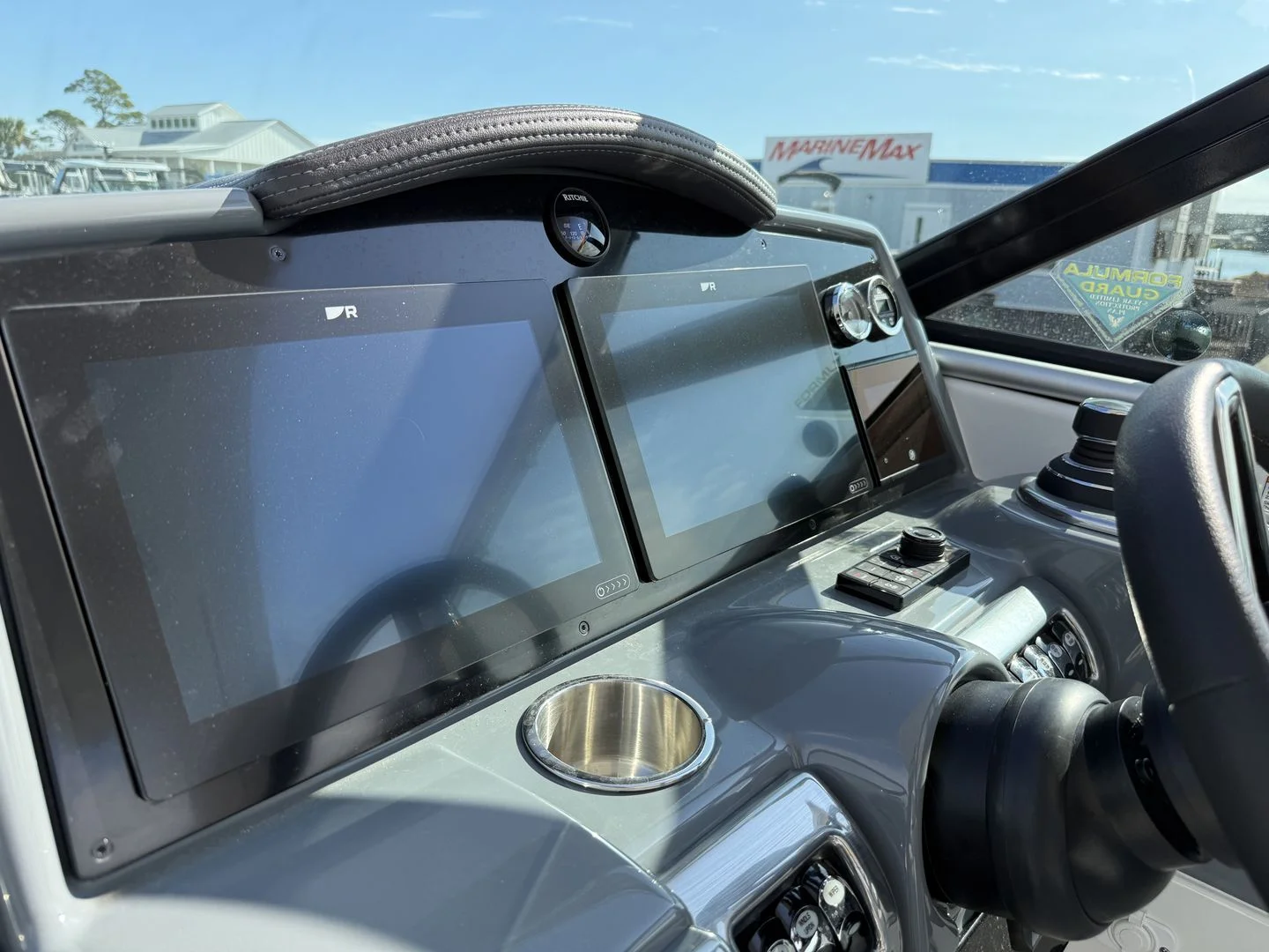 2024 Formula 350 CROSSOVER BOWRIDER Image Thumbnail #34