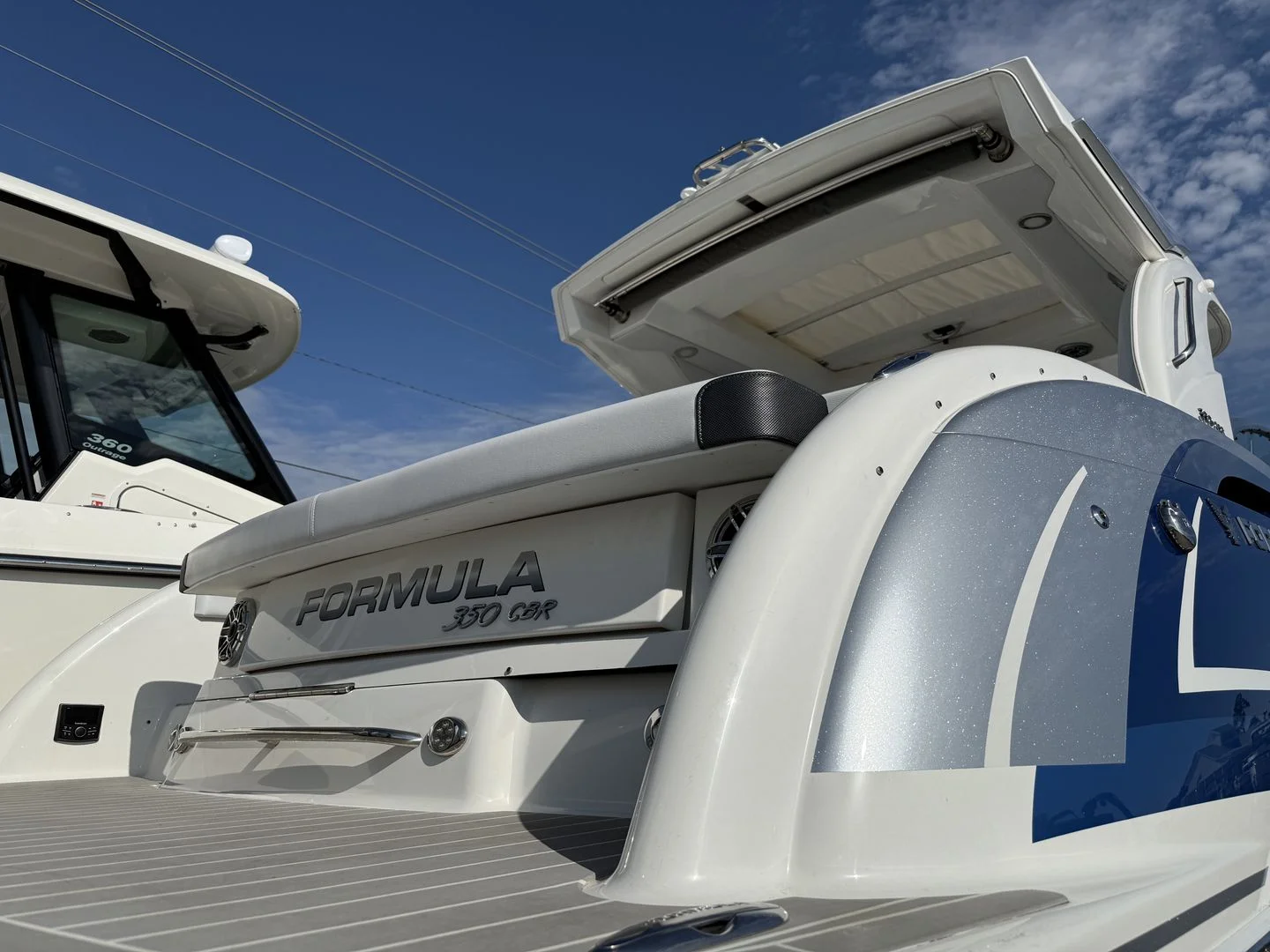 2024 Formula 350 CROSSOVER BOWRIDER Image Thumbnail #6
