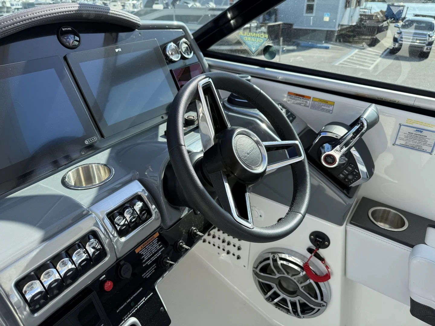 2024 Formula 350 CROSSOVER BOWRIDER Image Thumbnail #32