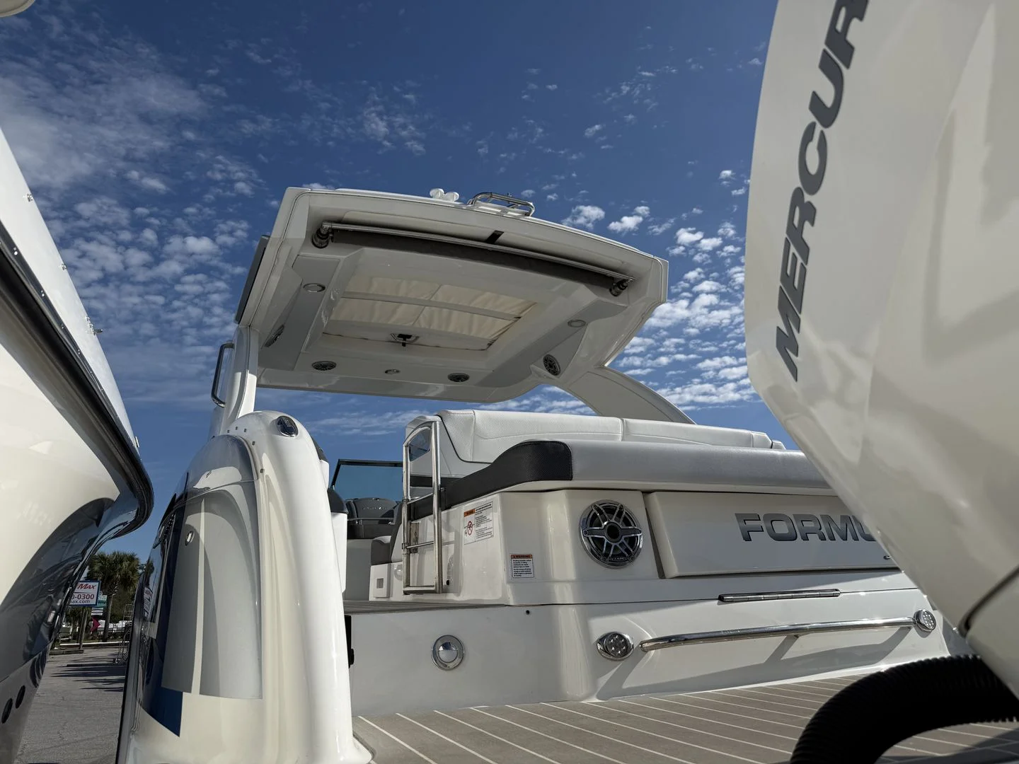 2024 Formula 350 CROSSOVER BOWRIDER Image Thumbnail #10