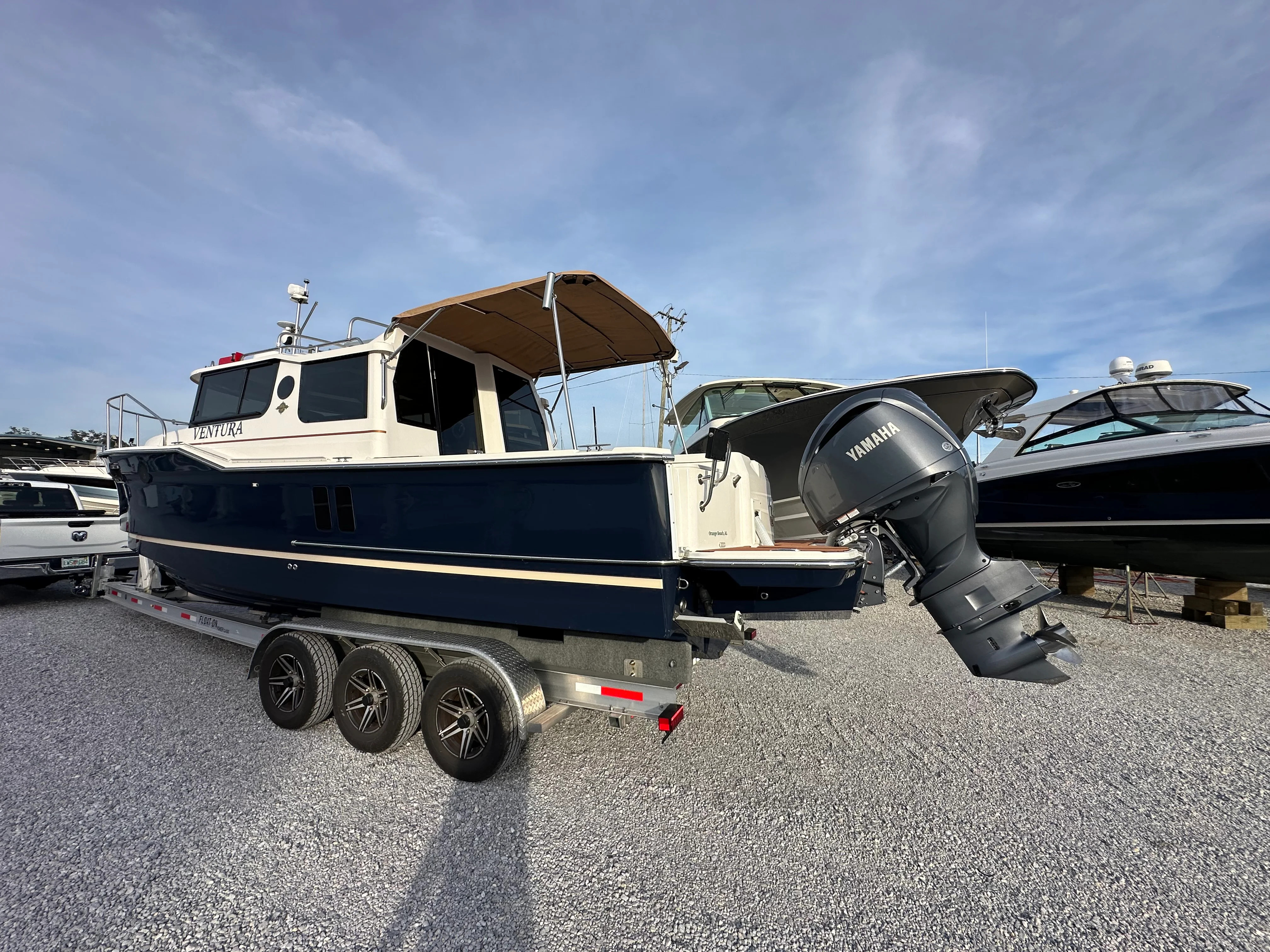 2024 Ranger R27 Image Thumbnail #2