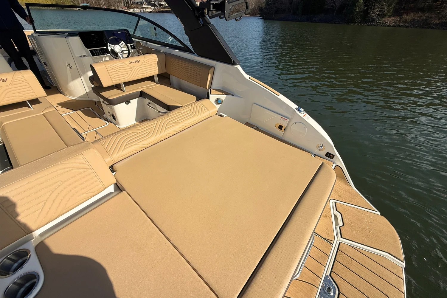 2026 Sea Ray SDX 250 Surf Image Thumbnail #5