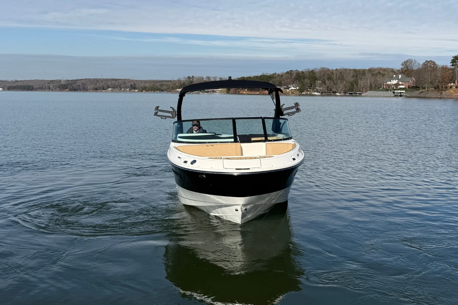 2026 Sea Ray SDX 250 Surf Image Thumbnail #2