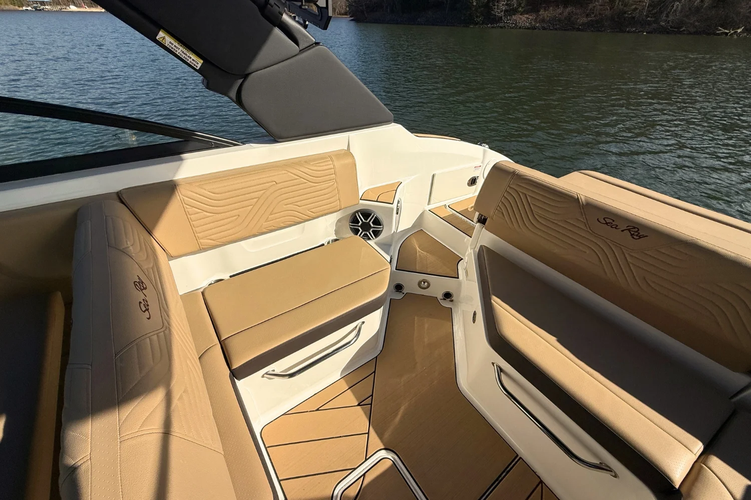 2026 Sea Ray SDX 250 Surf Image Thumbnail #12