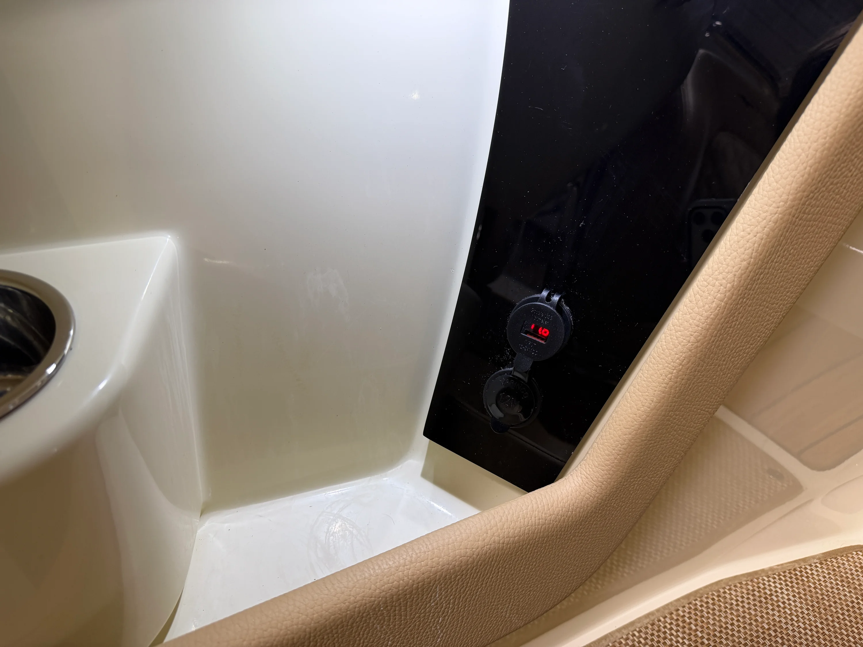 2021 Chris-Craft 25GT Image Thumbnail #39