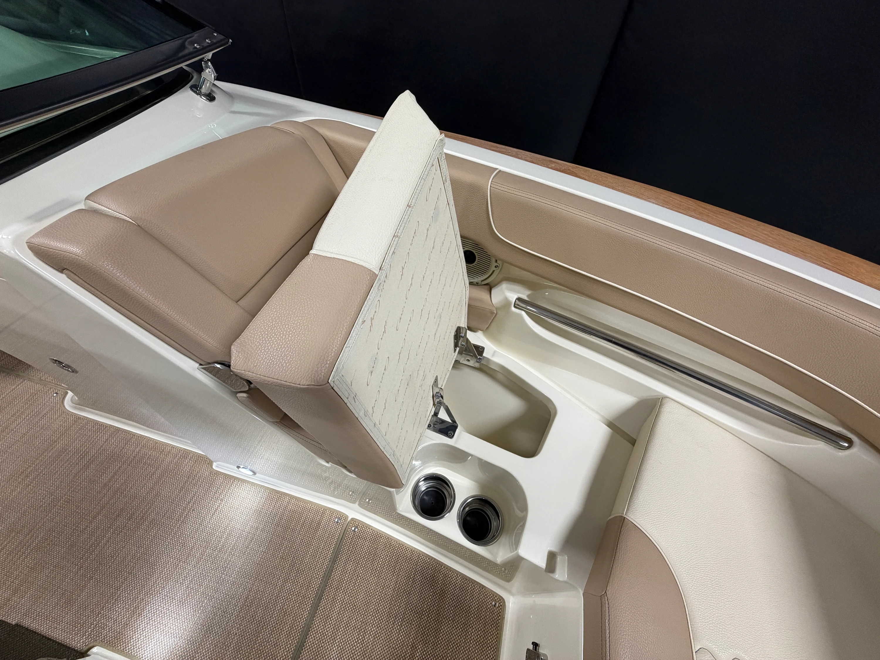 2021 Chris-Craft 25GT Image Thumbnail #12