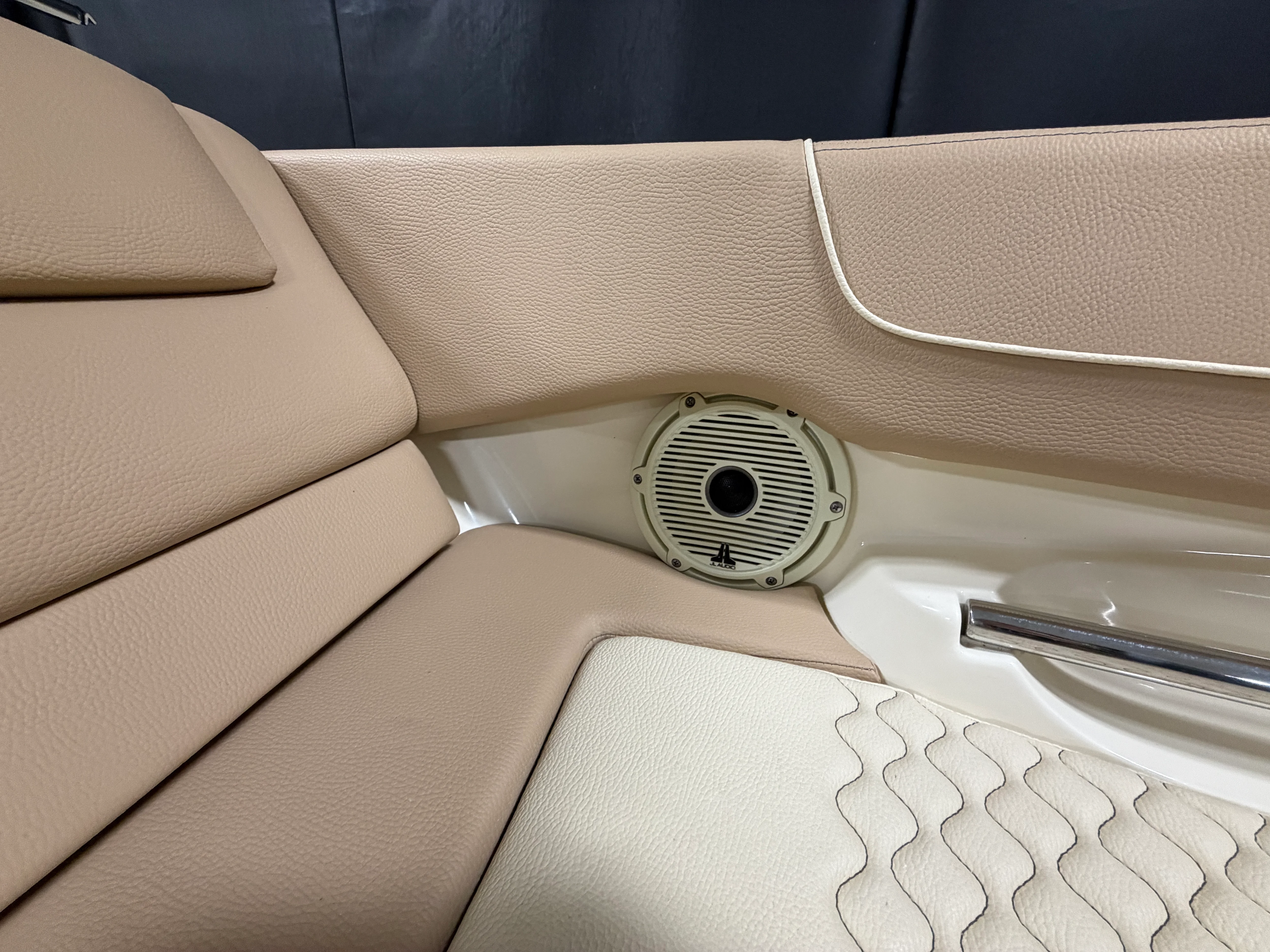 2021 Chris-Craft 25GT Image Thumbnail #14