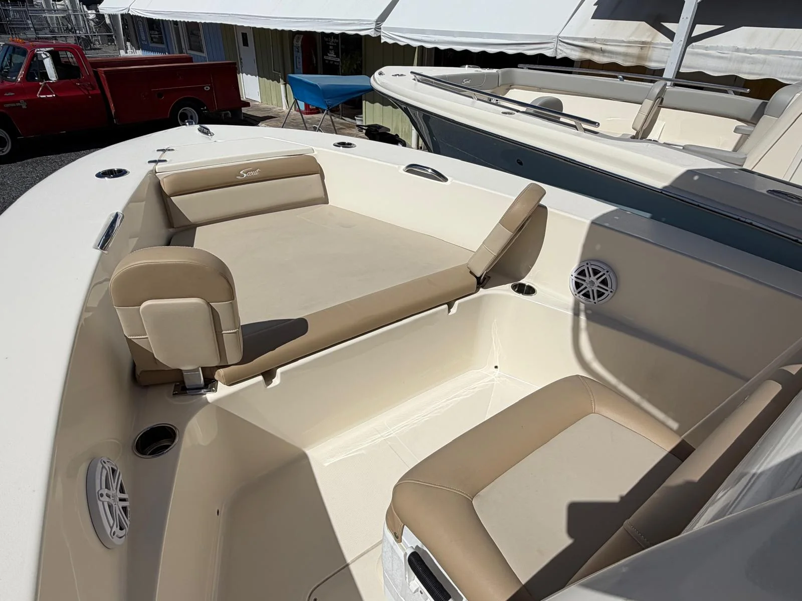 2023 Scout 195 Sportfish Image Thumbnail #3