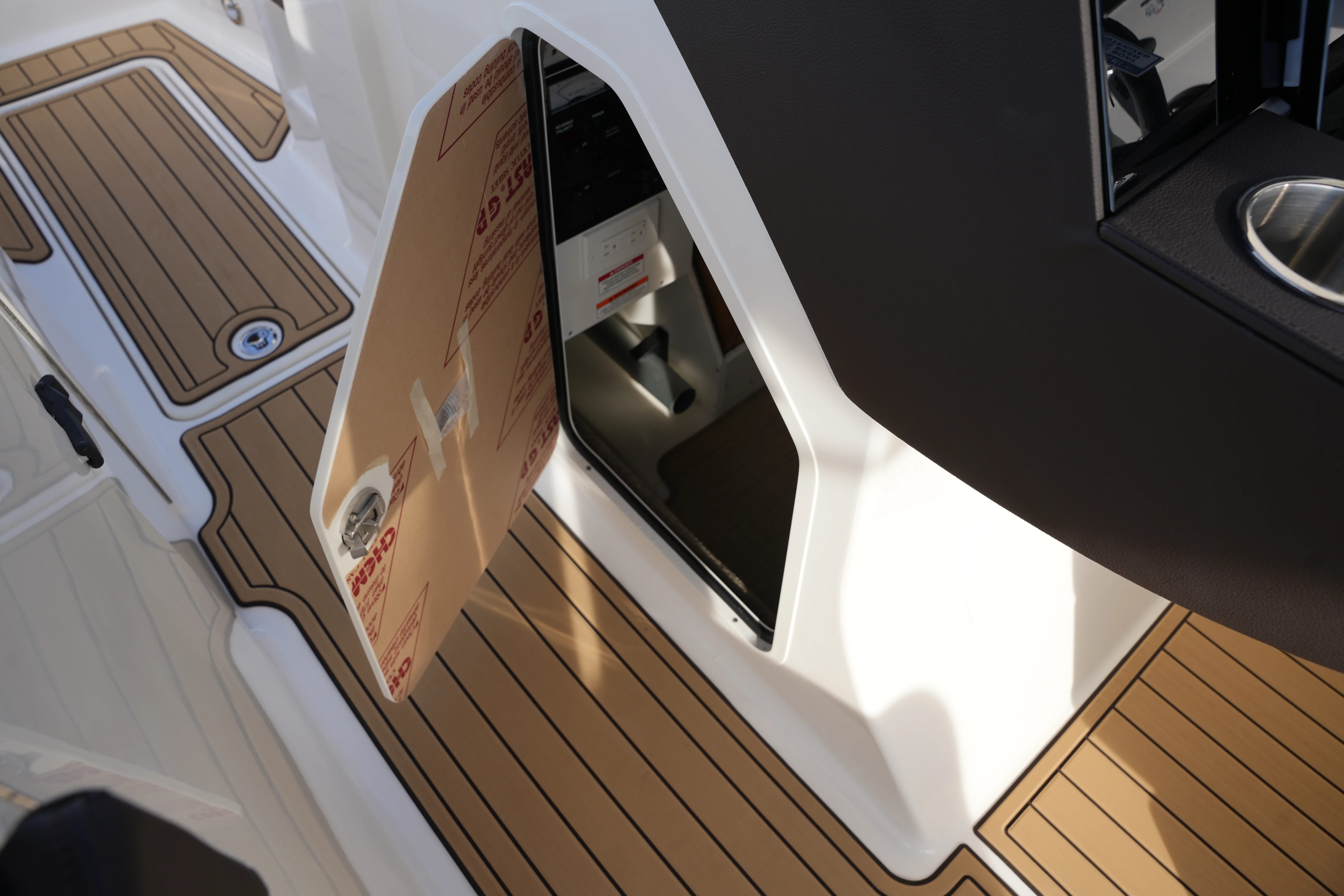 2026 Sea Ray SDX 290 Image Thumbnail #32