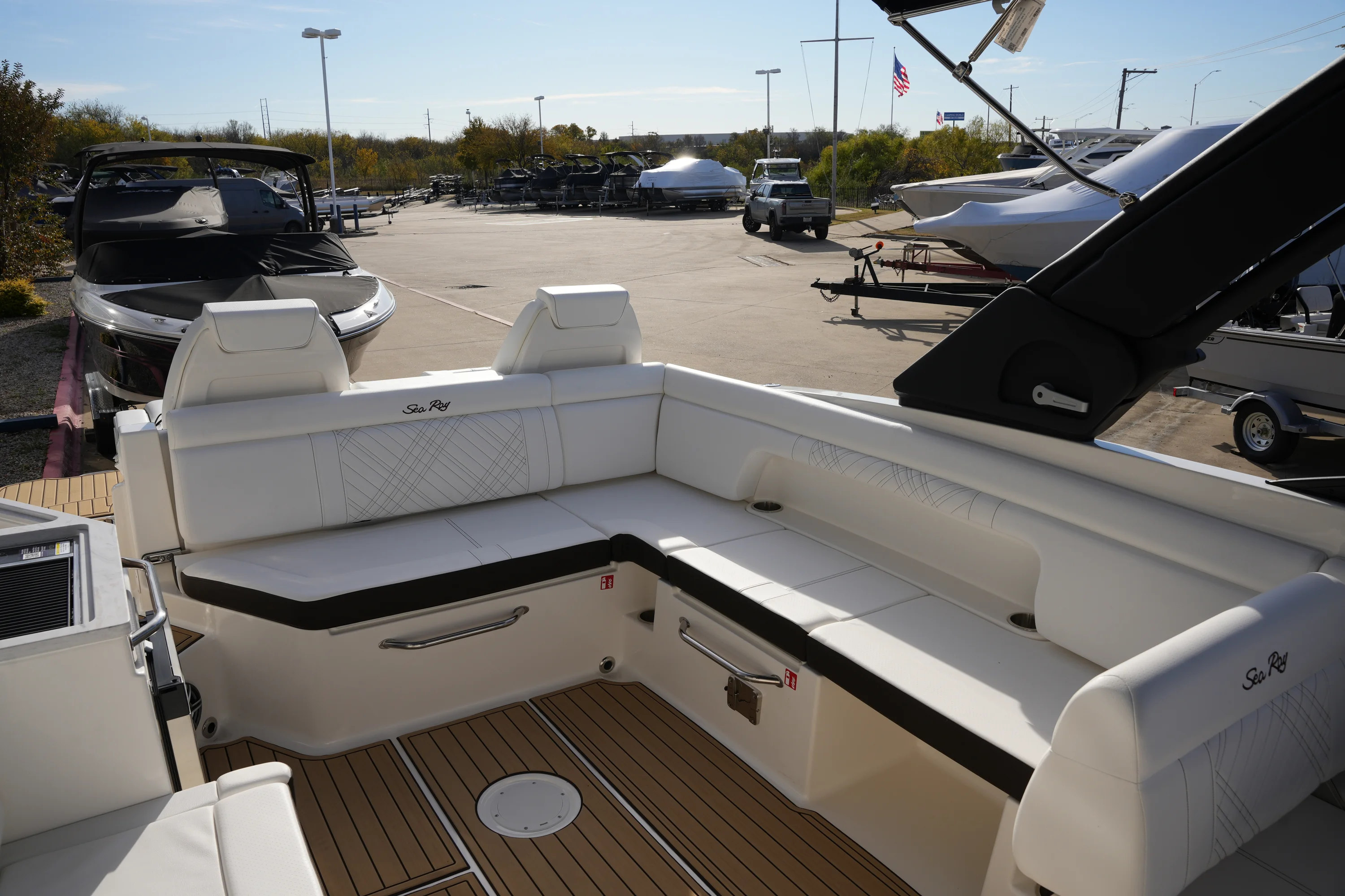 2026 Sea Ray SDX 290 Image Thumbnail #14