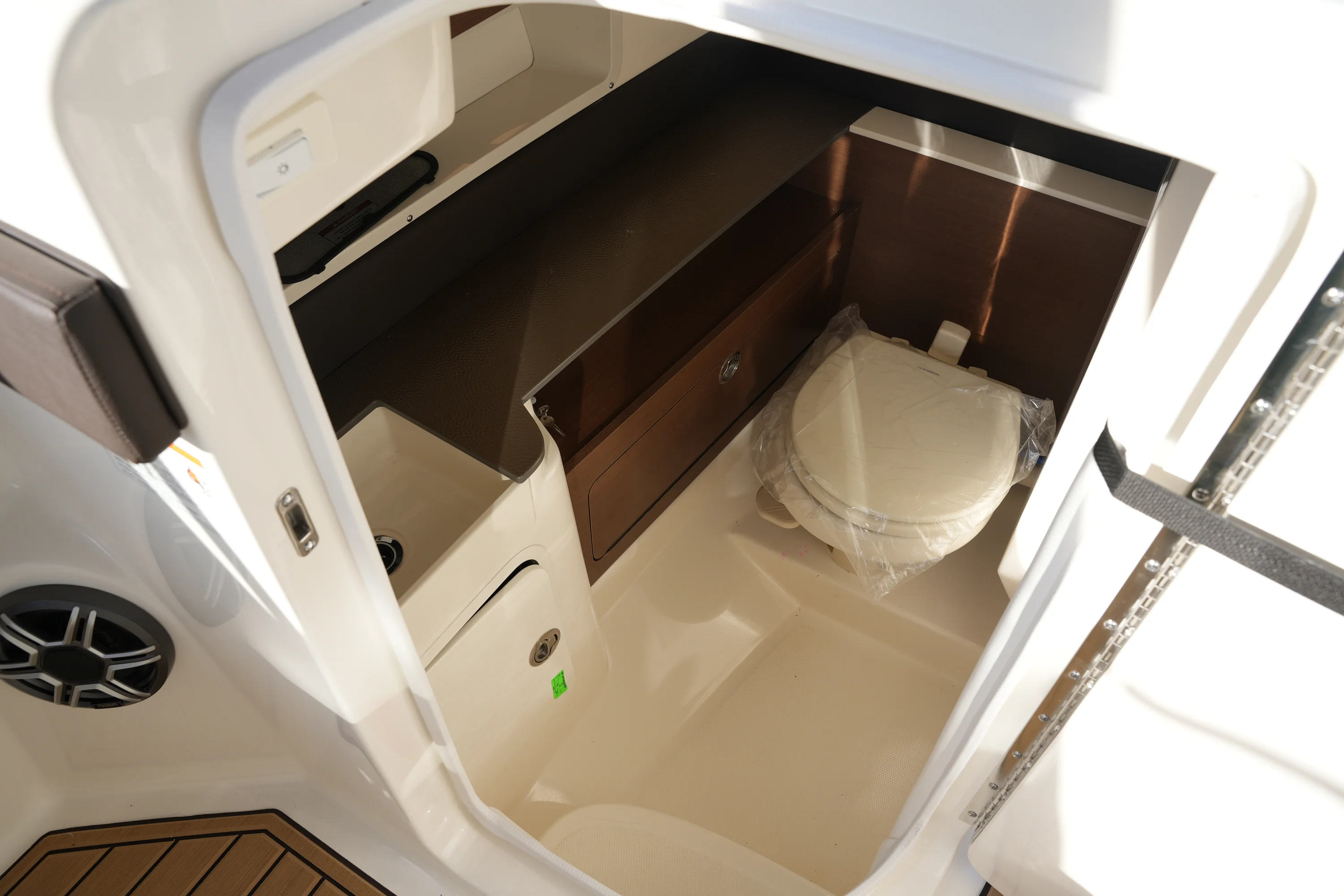 2026 Sea Ray SDX 290 Image Thumbnail #29