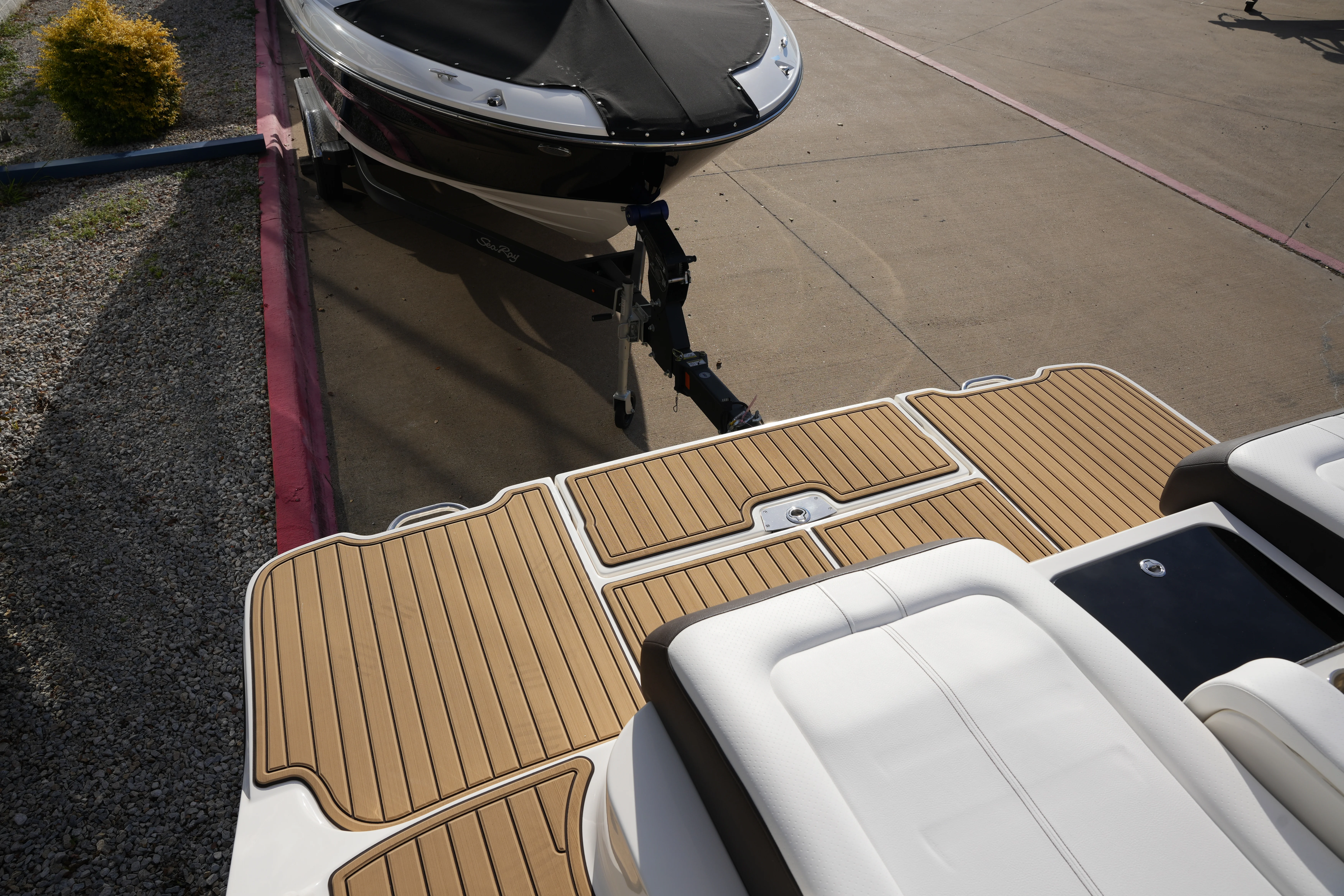 2026 Sea Ray SDX 290 Image Thumbnail #7