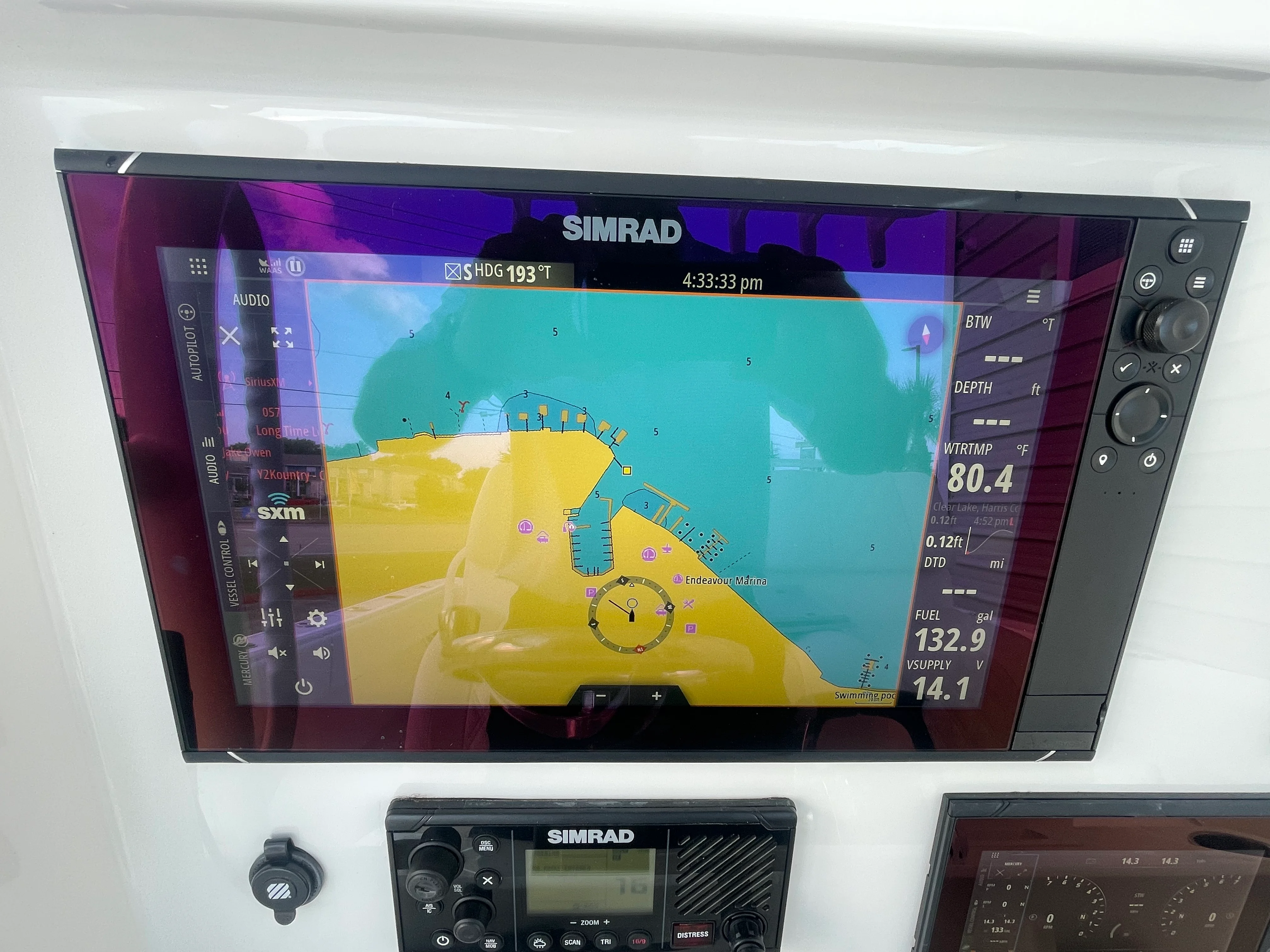 2022 Invincible 33 CAT Image Thumbnail #23