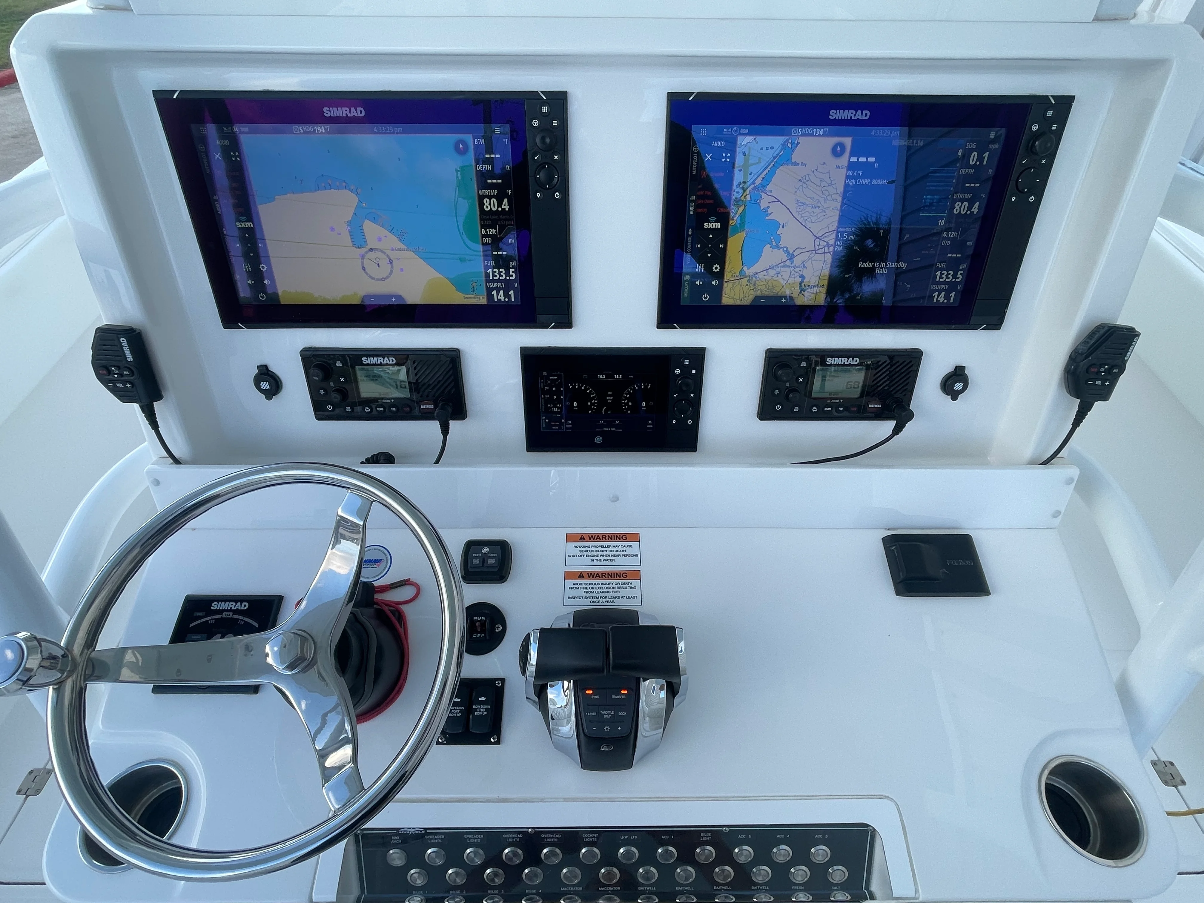 2022 Invincible 33 CAT Image Thumbnail #22