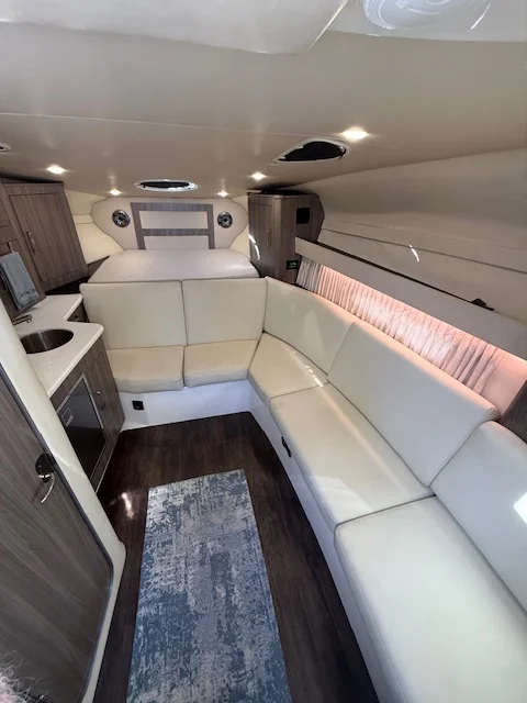 2022 Regal 33 XO Image Thumbnail #16