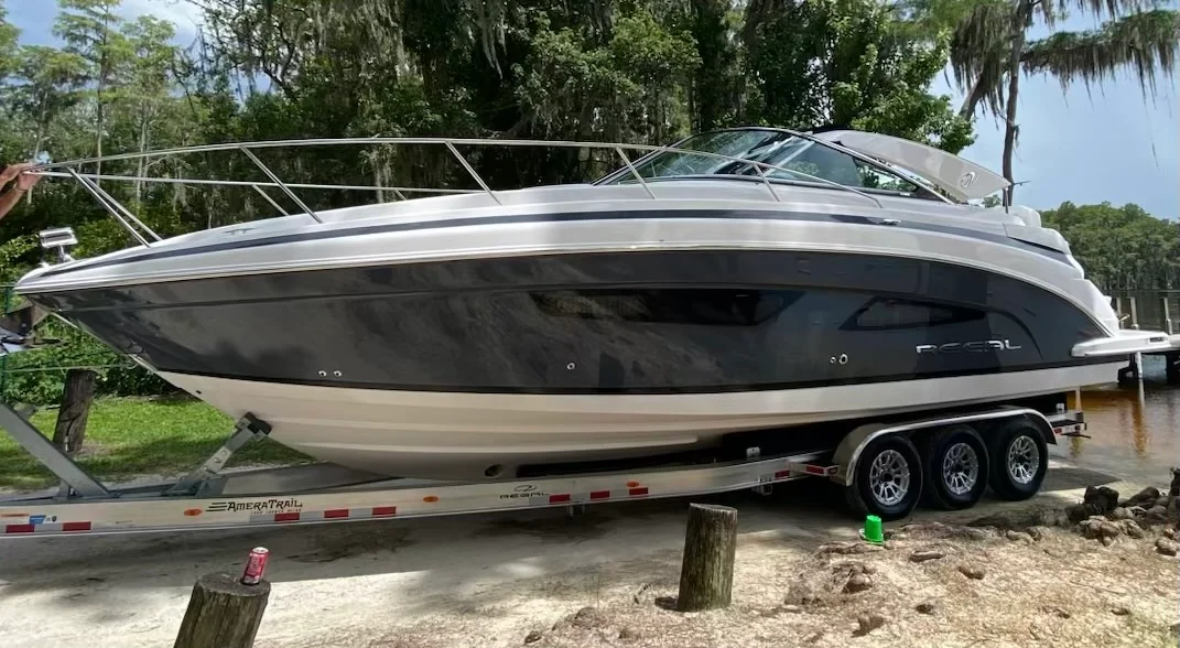 2022 Regal 33 XO Image Thumbnail #7