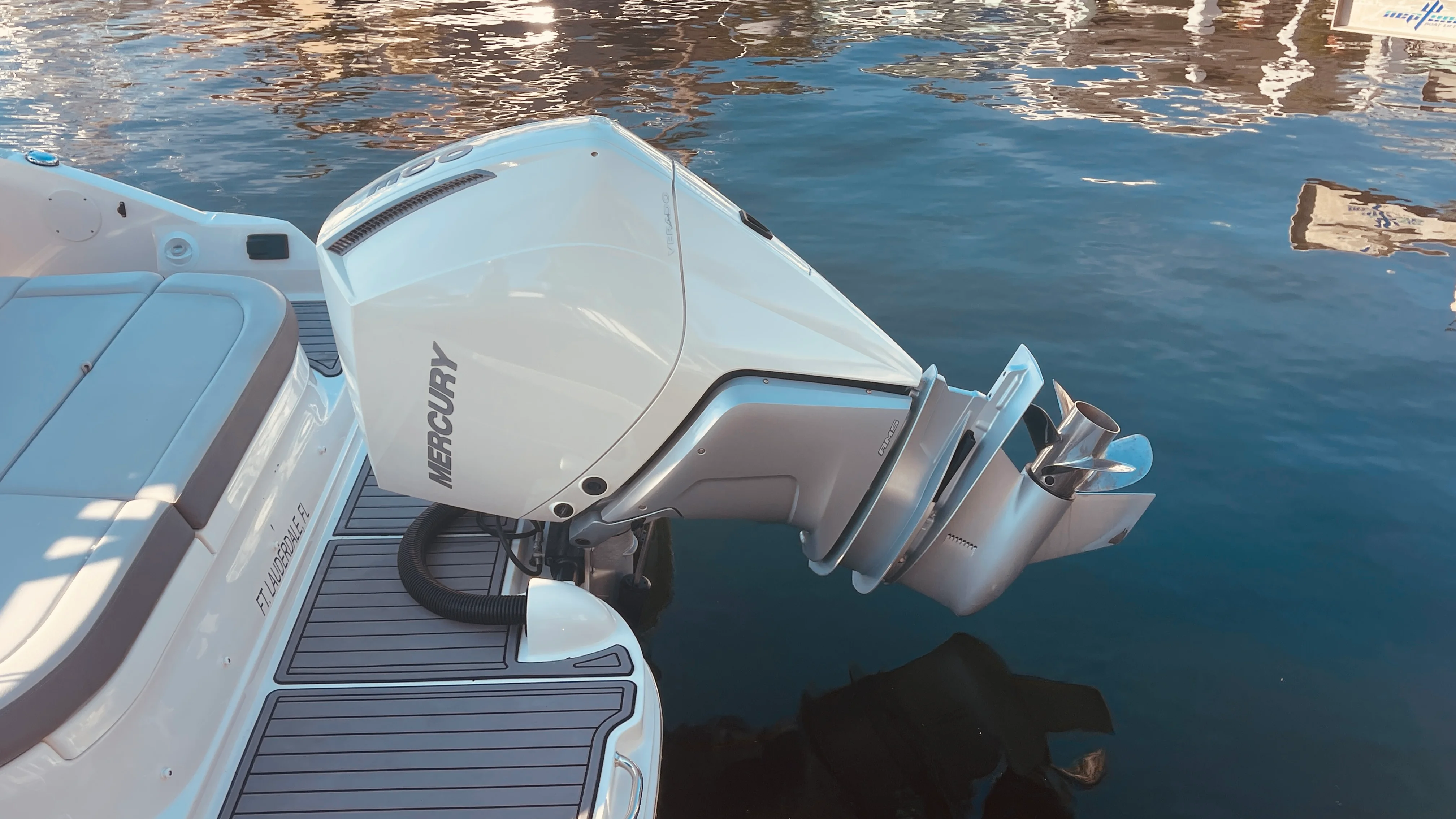 2023 Sea Ray 270 SPX OB Image Thumbnail #8